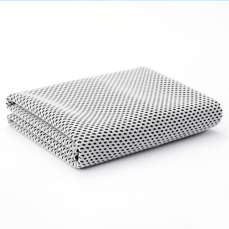 Instant&Long-lasting Cooling Towel 2