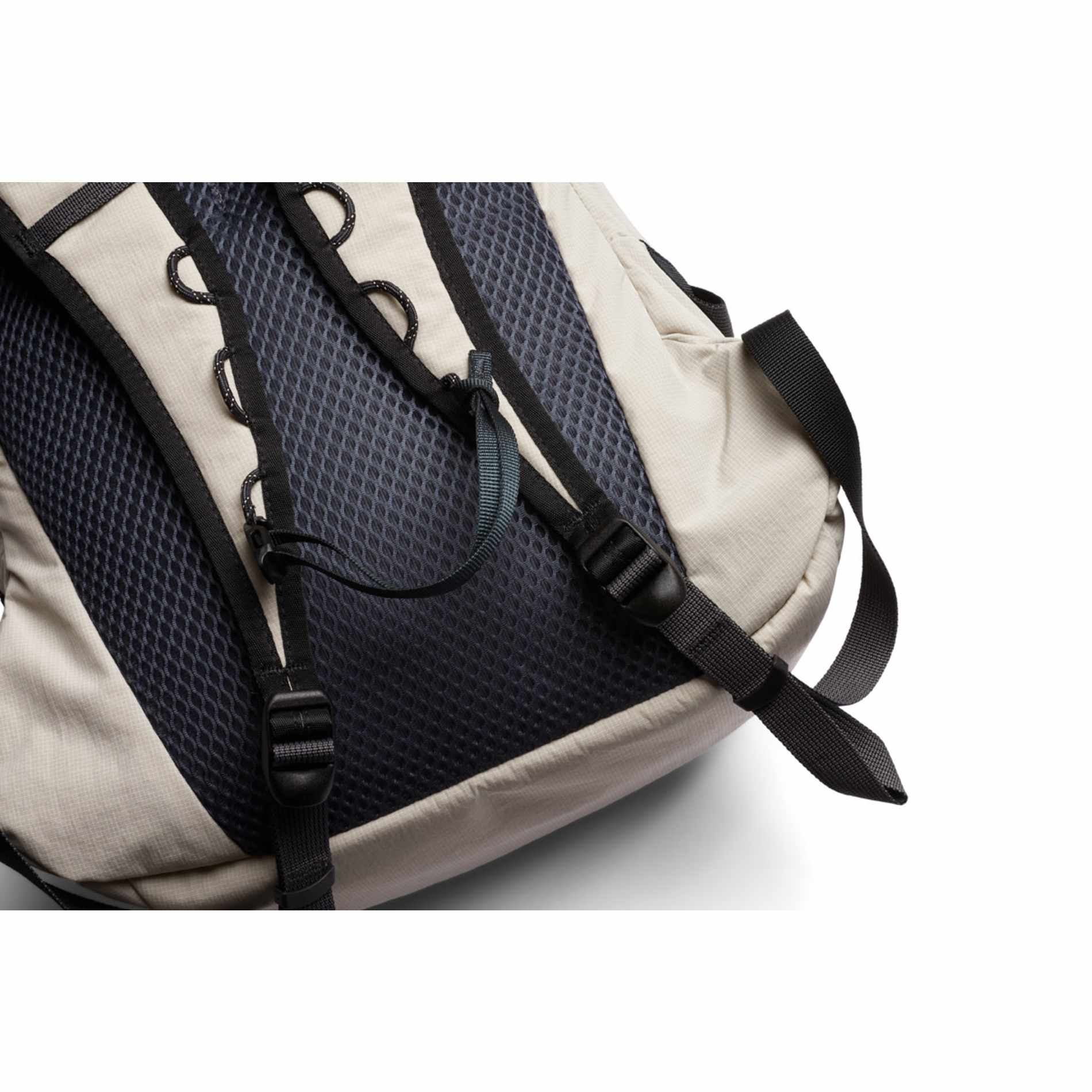 Bellroy Lite Recycled Daypack 27