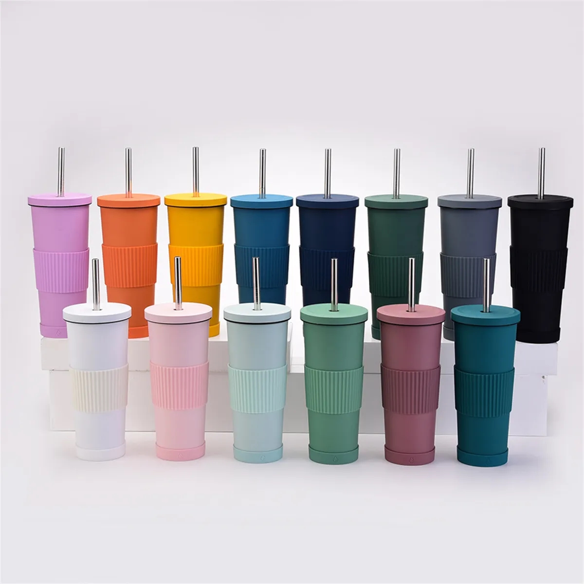 28oz Tumbler Insulated water Bottle with Straw 1