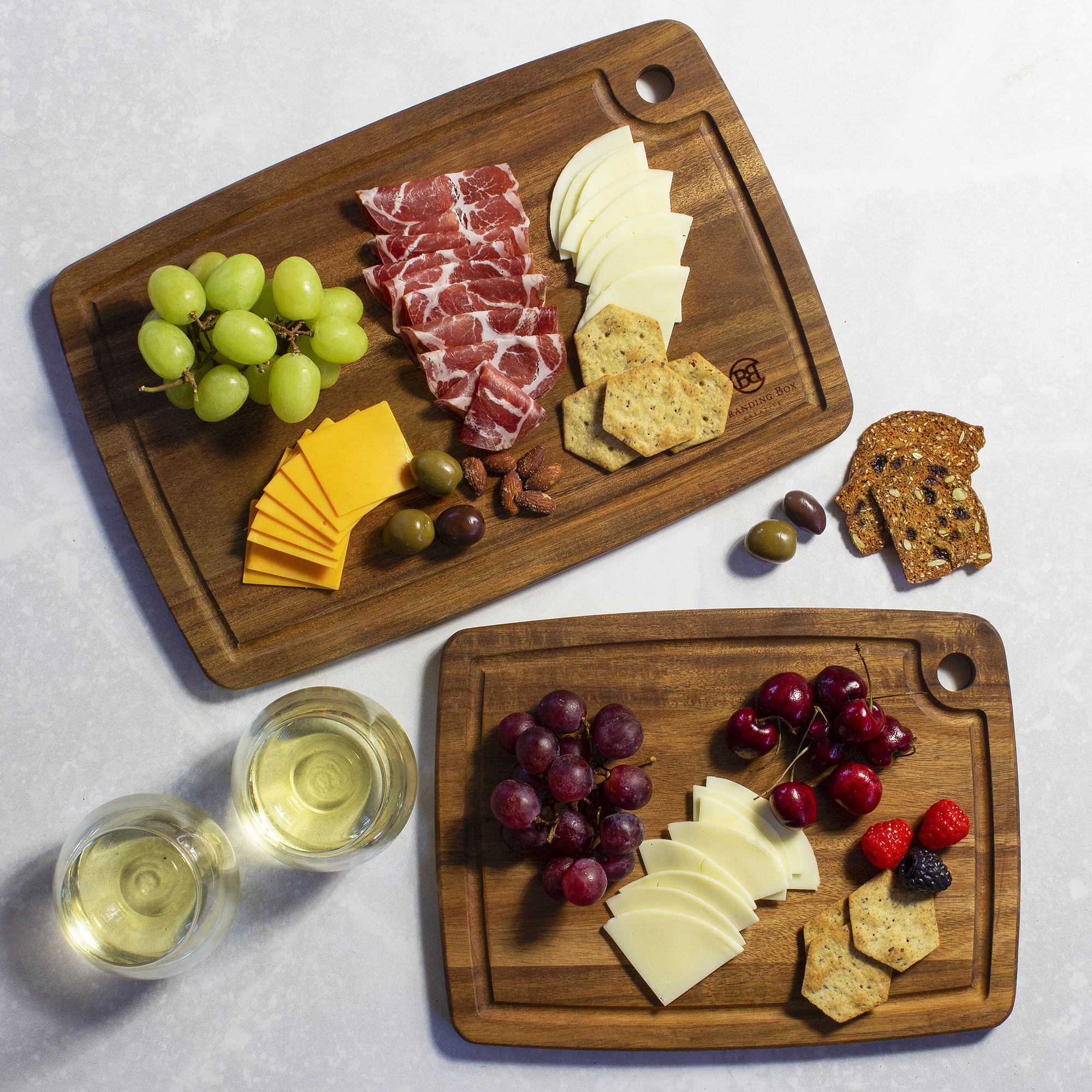 TB Home® 2-Piece Acacia Cutting Board Set, 15" x 10" x 5/8" and 12" x 9" x 5/8" 5