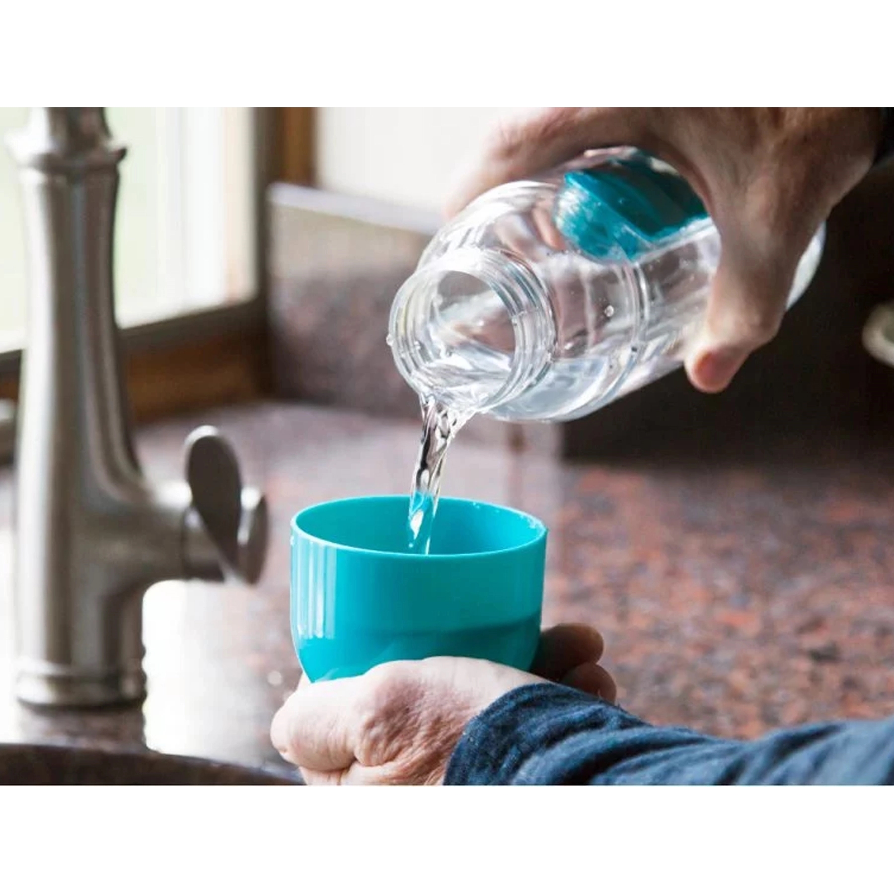 Weekly Pill Organizer Portable Water Bottle 7