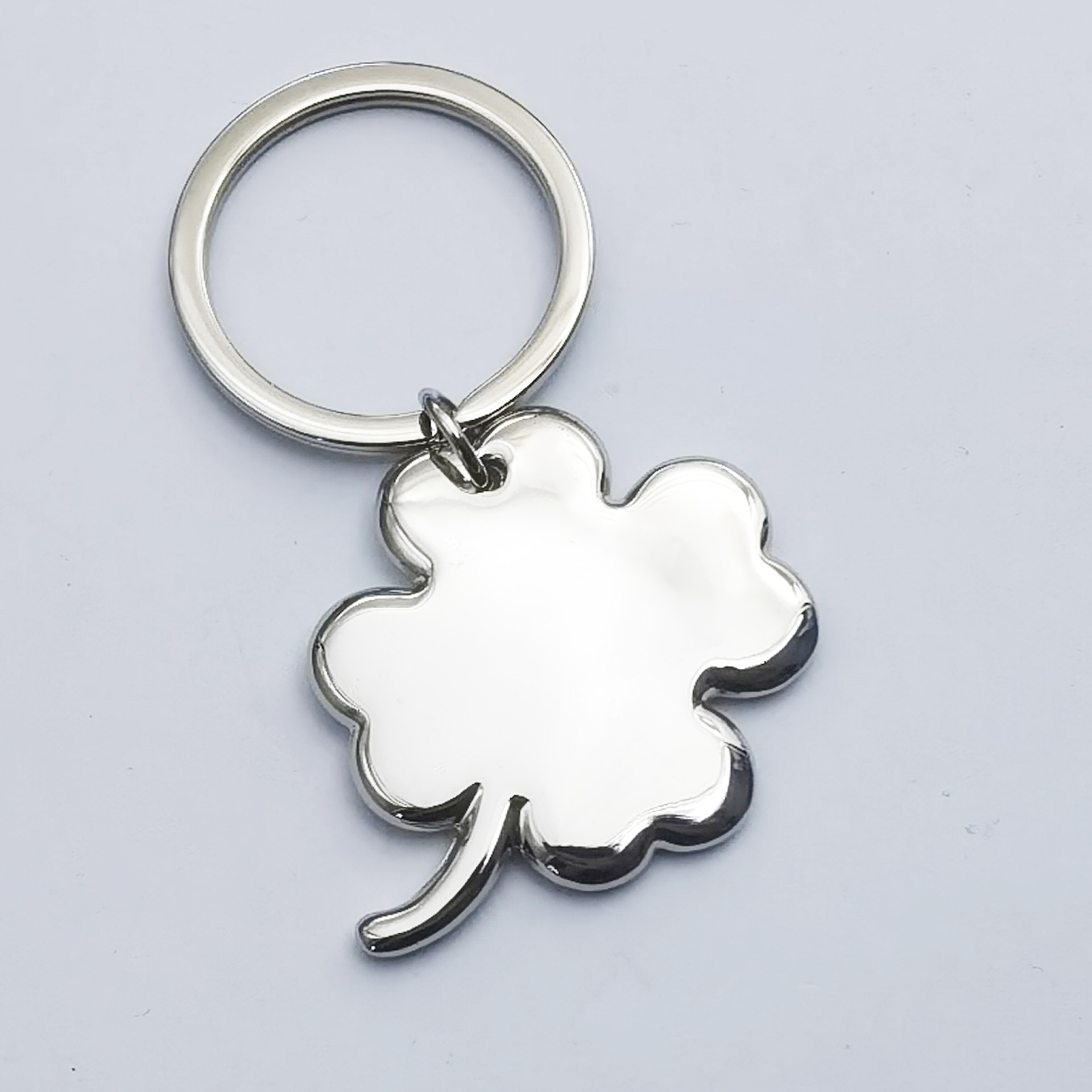 Creative Four-Leaf Clover Metal Key Ring 2