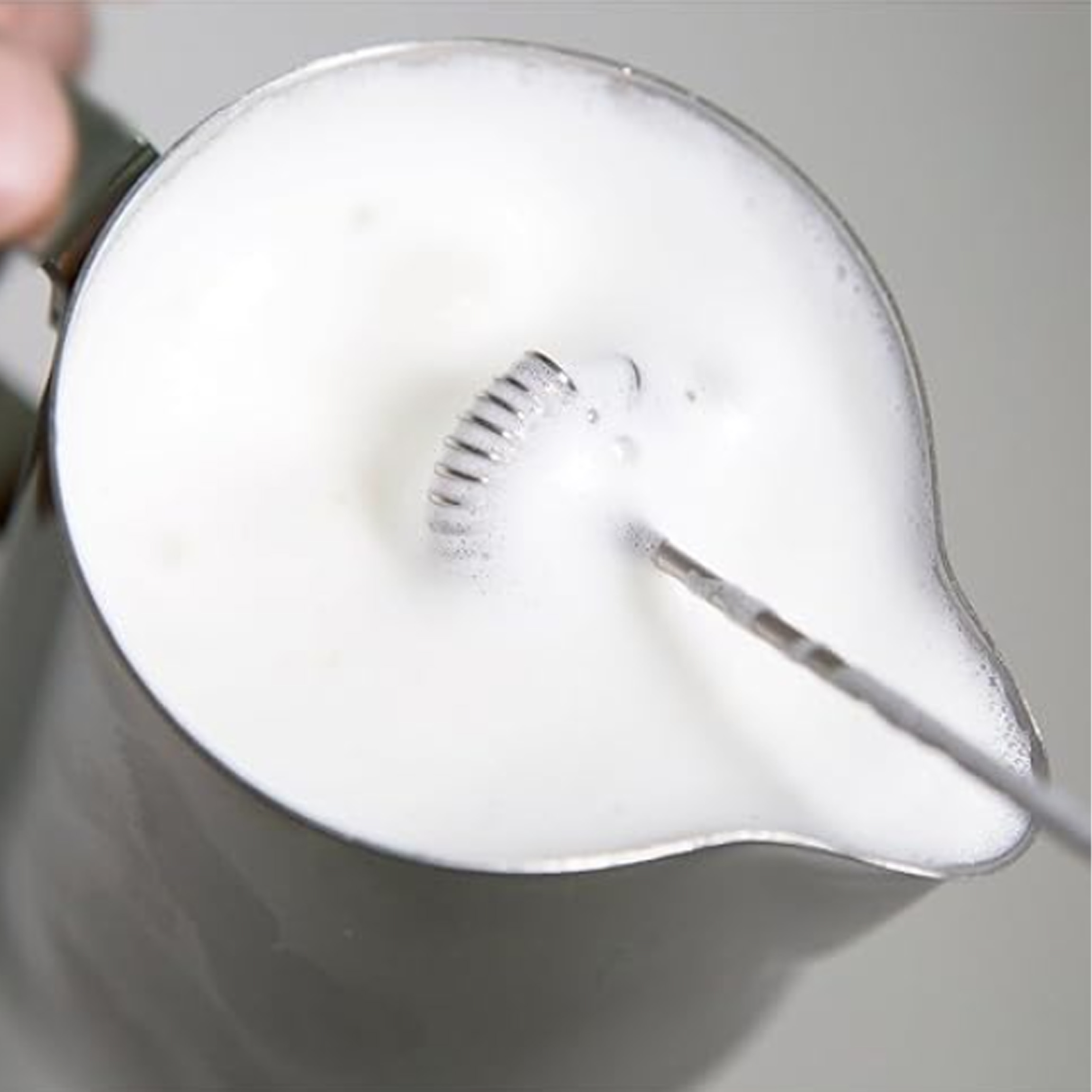 Handheld Electric Egg Beater 1