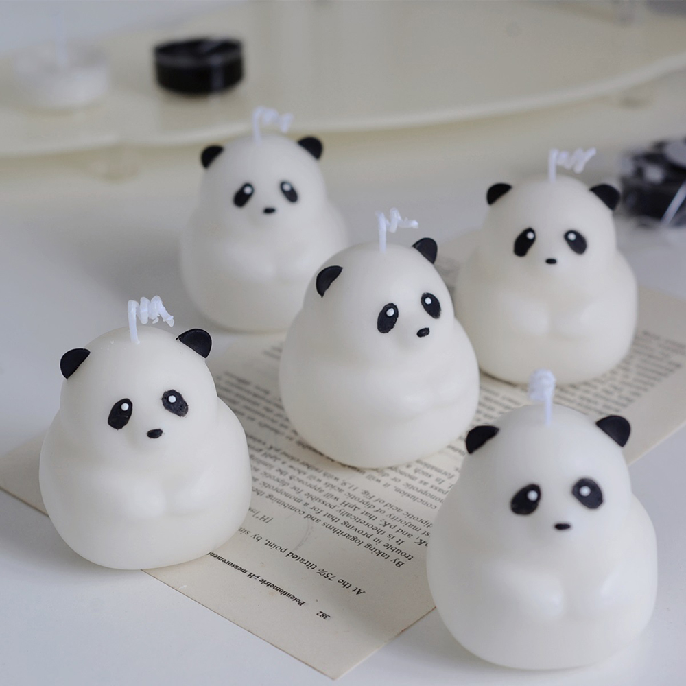 Custom Shape Cartoon Scented Candles 3