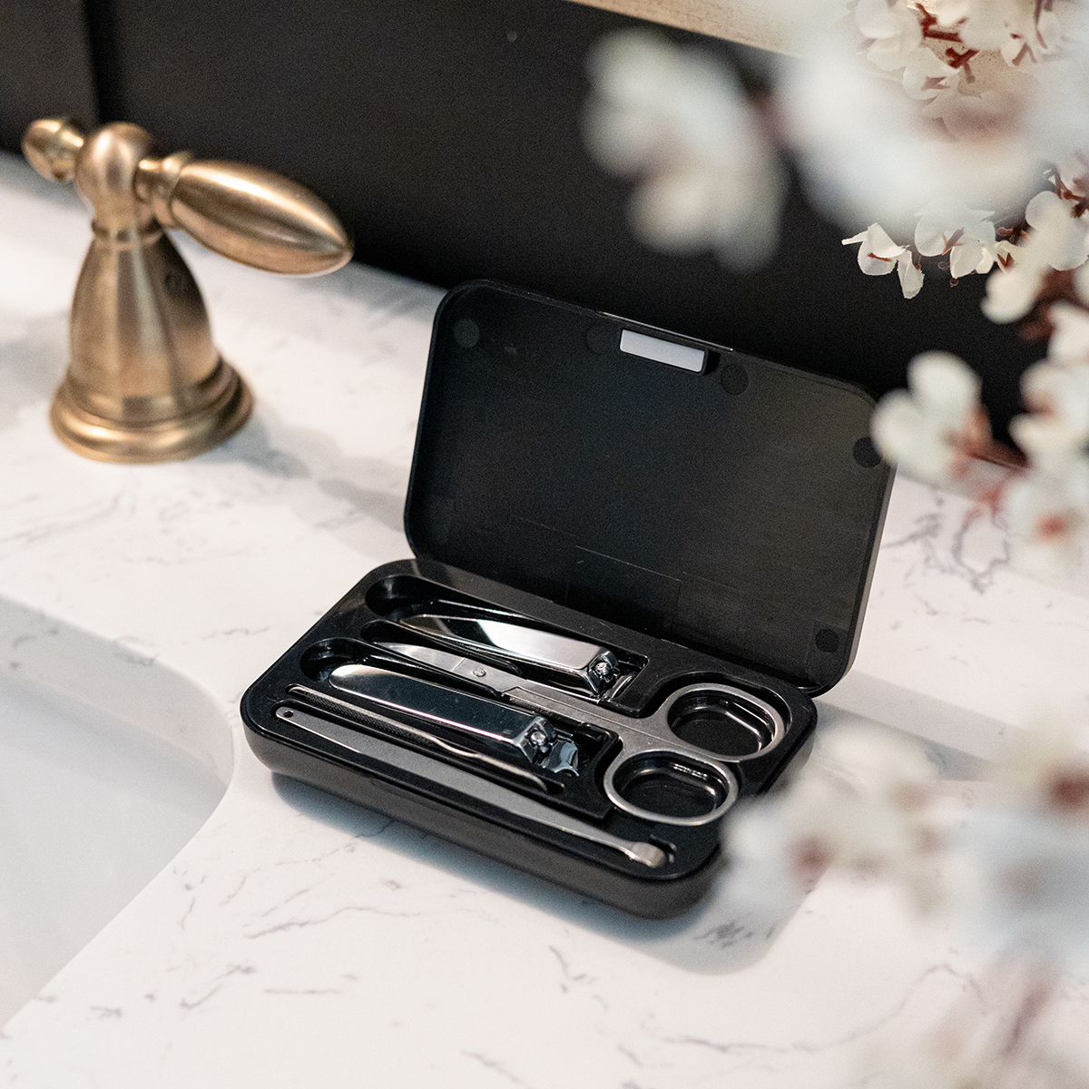 5 Piece Manicure Set 7