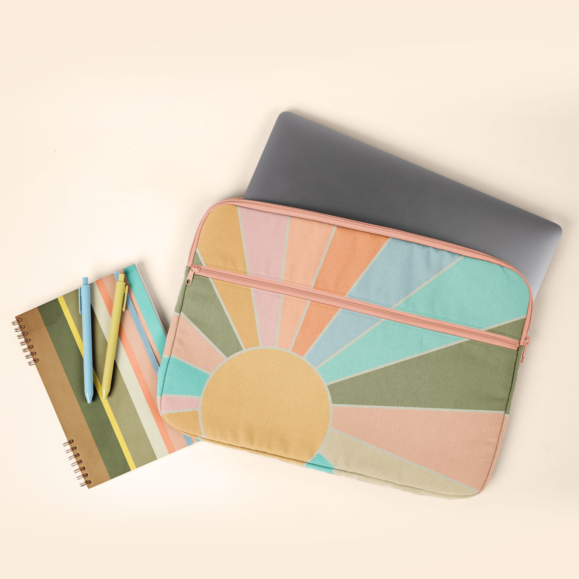 ZIPPERED POCKET LAPTOP SLEEVES - 4CP POLY - LARGE - 15"