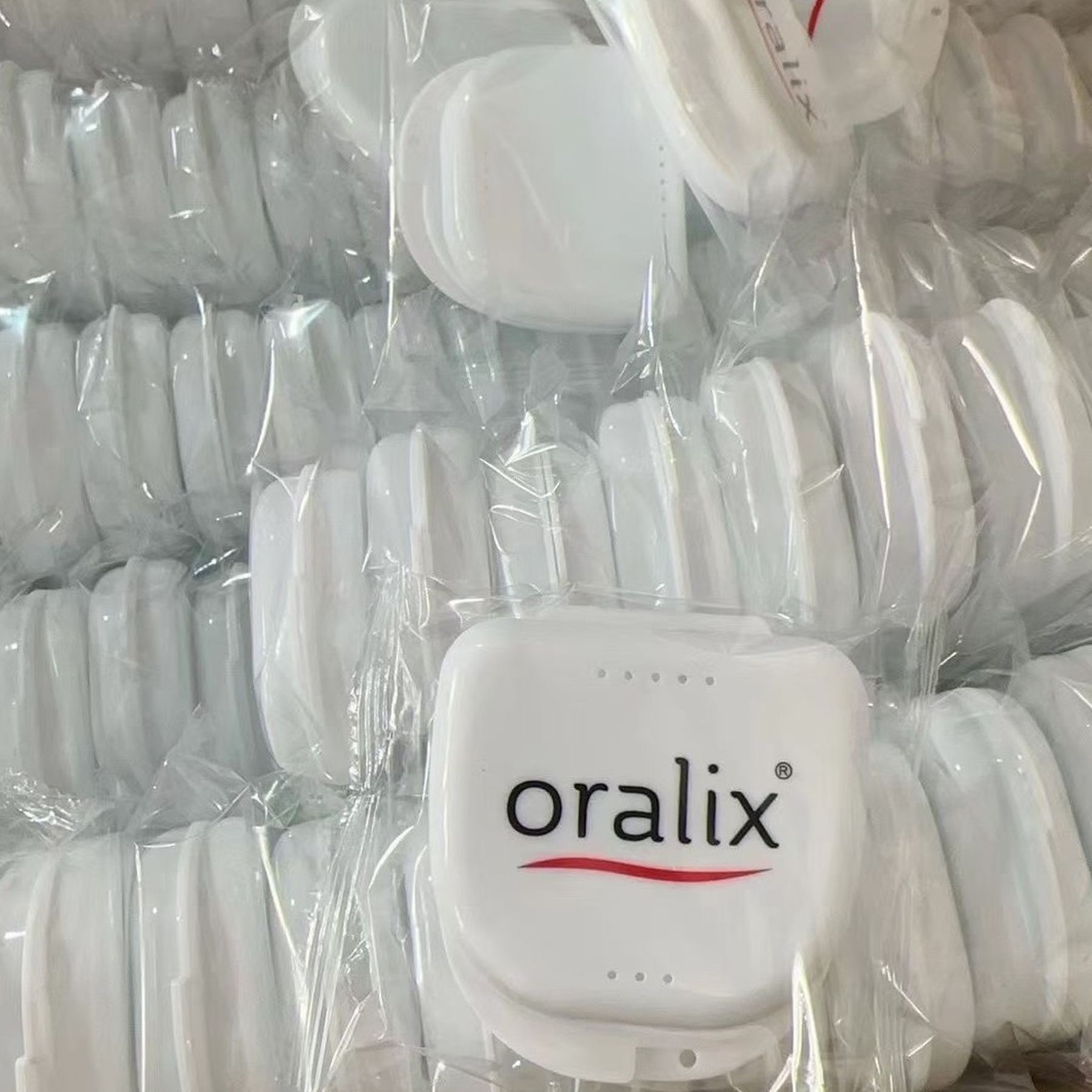 Orthodontic Retainer Case With Vent Holes 3