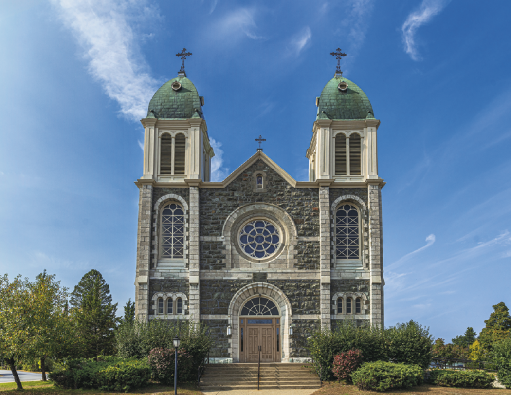 Good Value™ Scenic Churches - Stapled Calendar 30