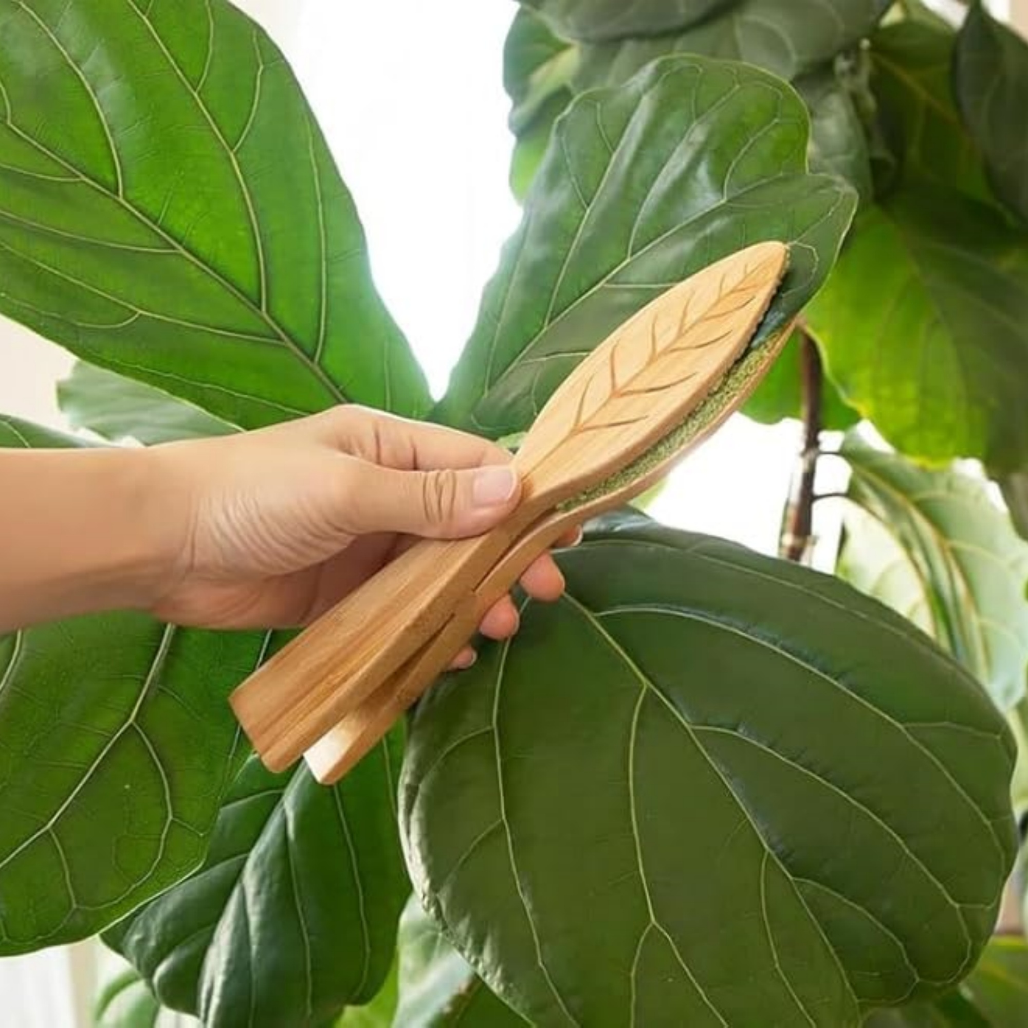 Leaf-Shaped Cleaning Tongs 2