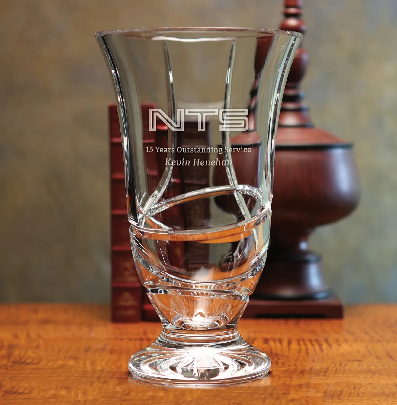 Marley Trophy Vase 2