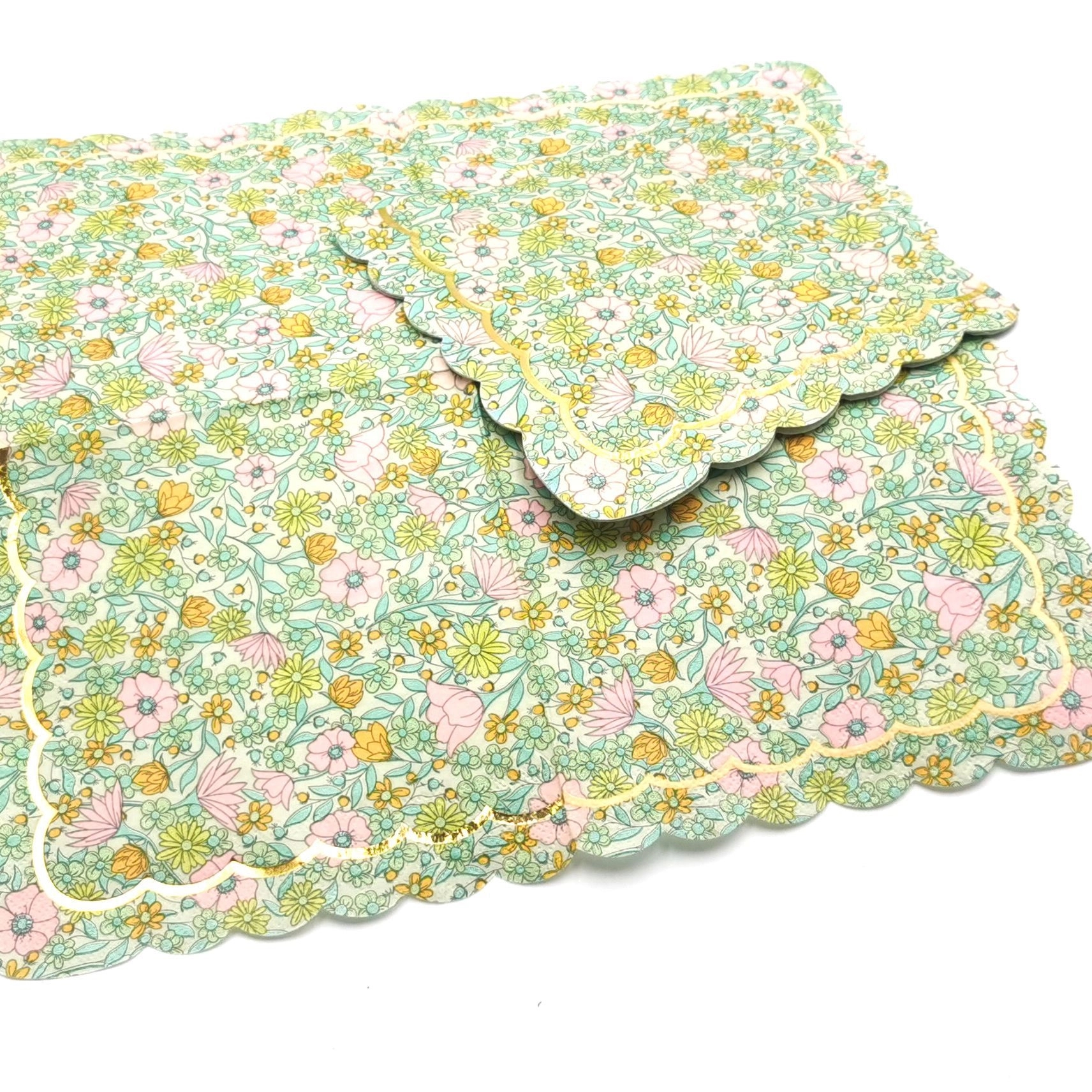 Custom Scalloped Gold Foil Disposable Paper Napkins 2