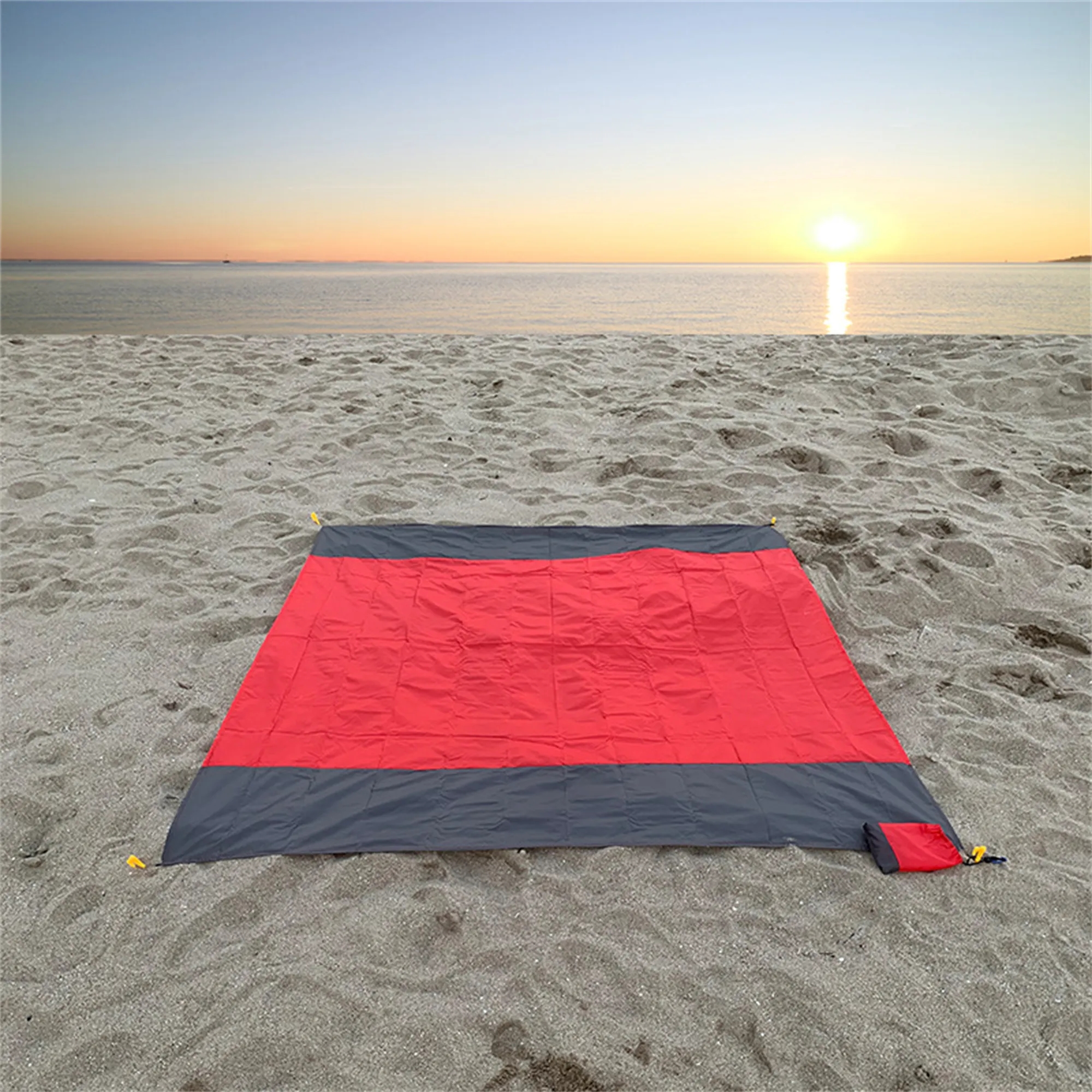 Waterproof Sandproof Foldable Beach Blanket Mat 5