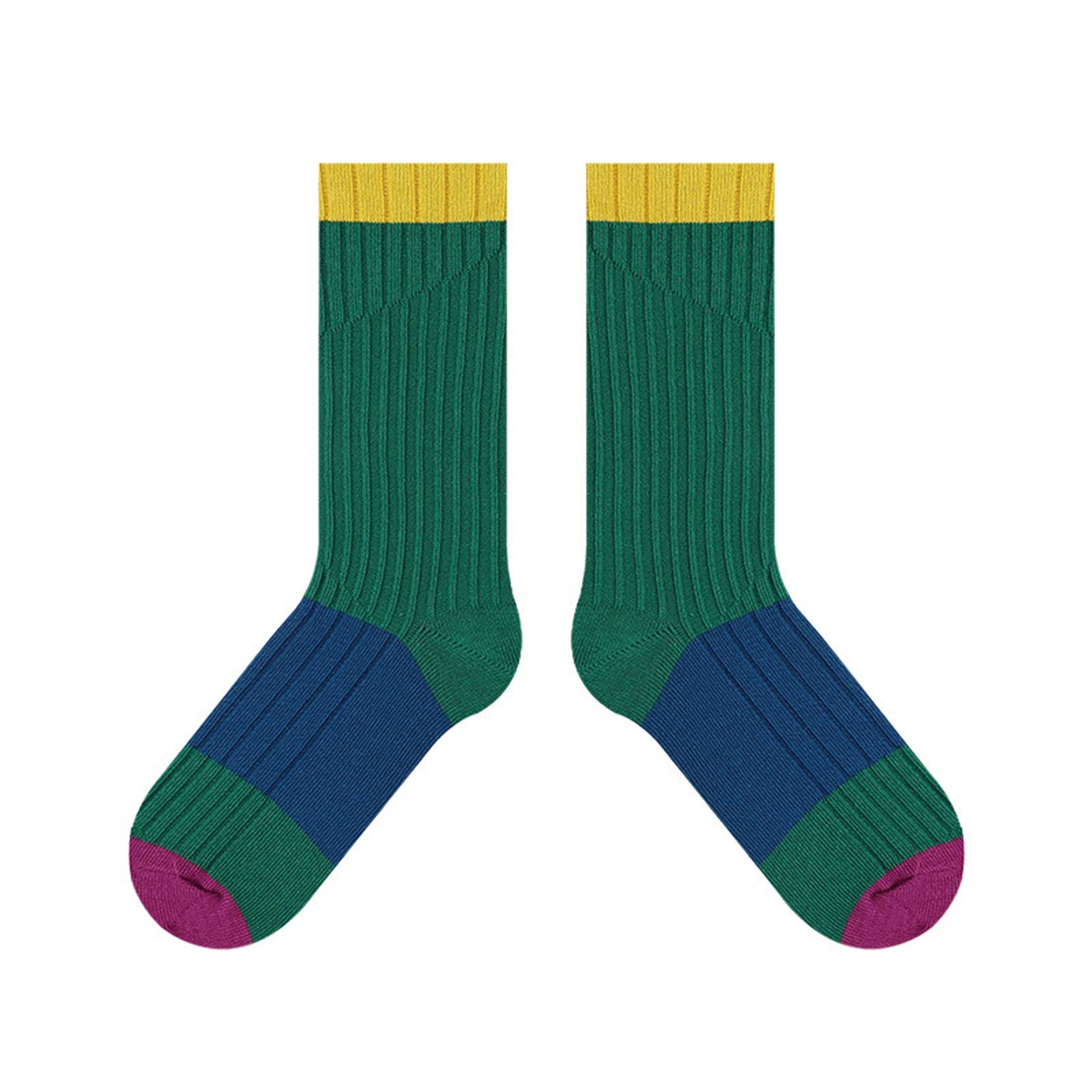 Comfortable Fashion Athletic Socks for Women 4