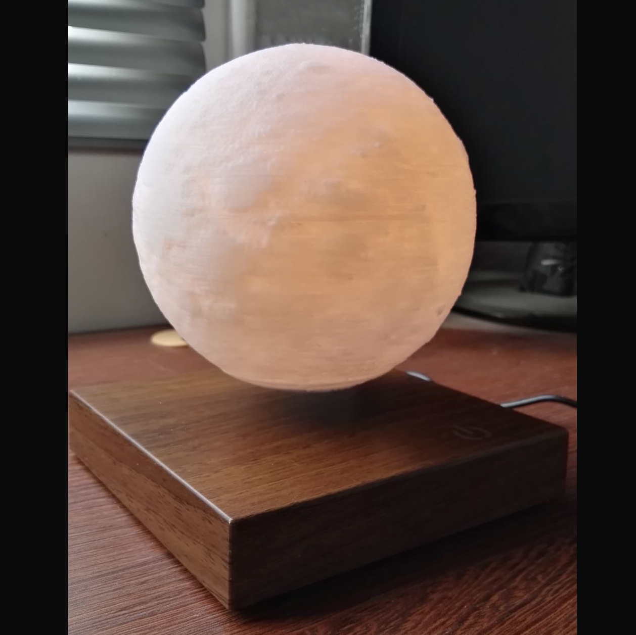 Magnetic Levitating Floating Moon Lamp 9