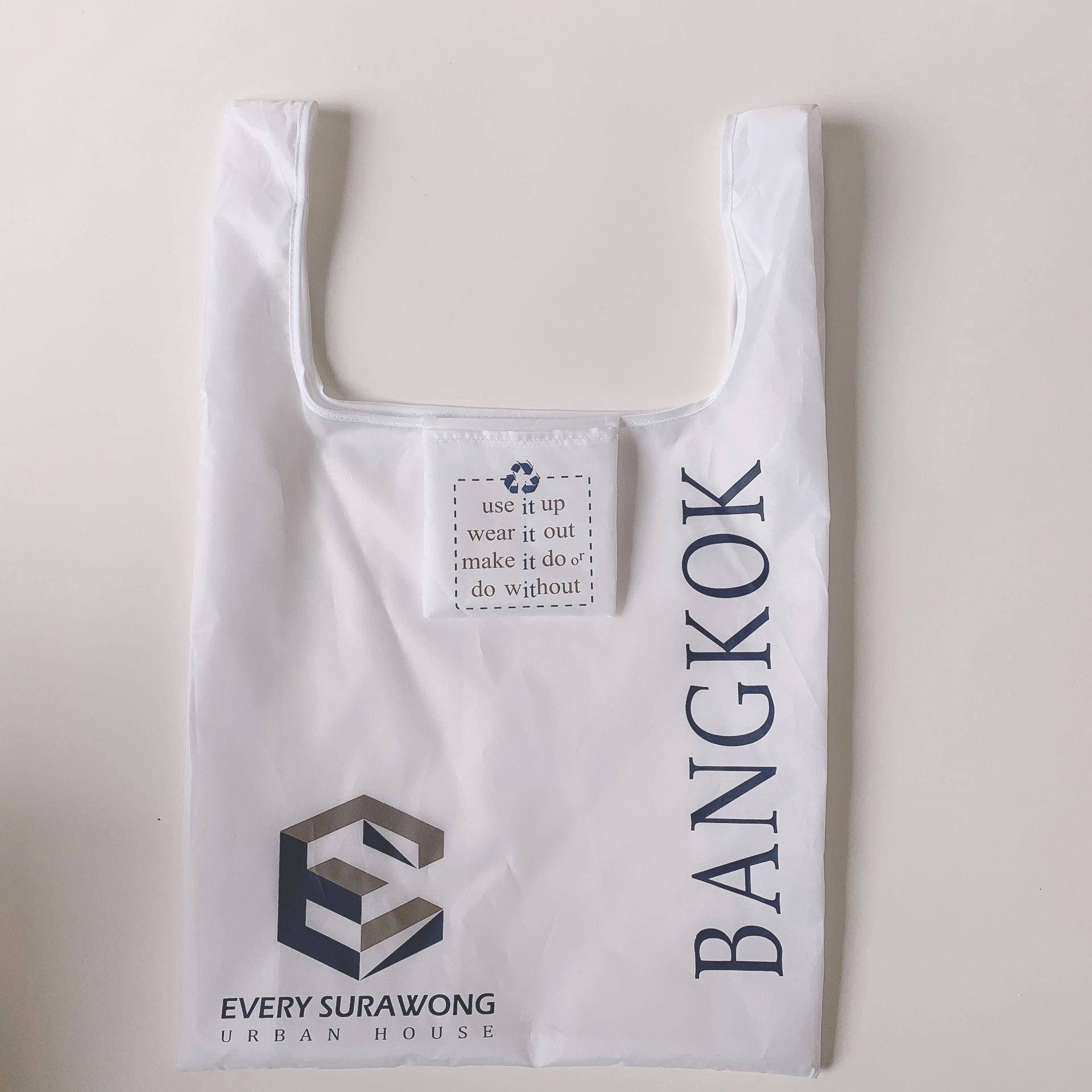 Polyester creative folding shopping gift bag 1