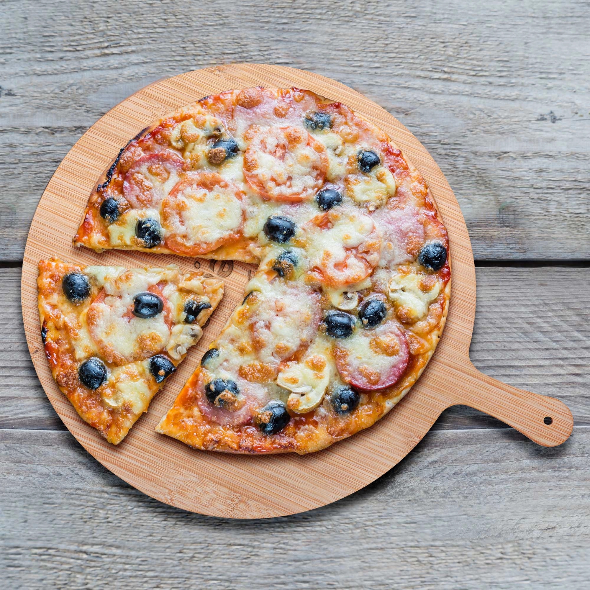 15-Inch Round Bamboo Pizza Cutting Board 5