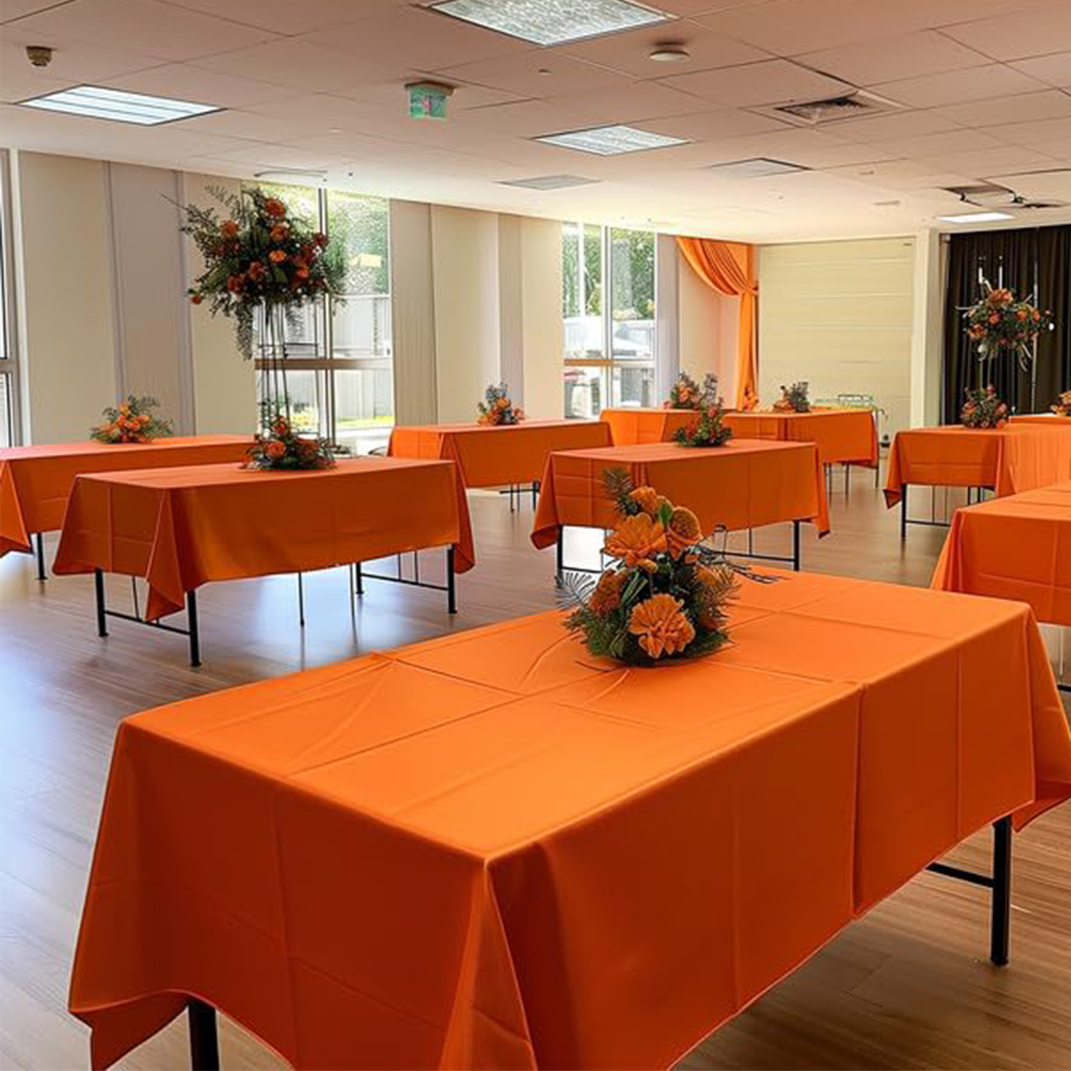 Single Piece Pack of One-Time Use Plastic Tablecloth 4