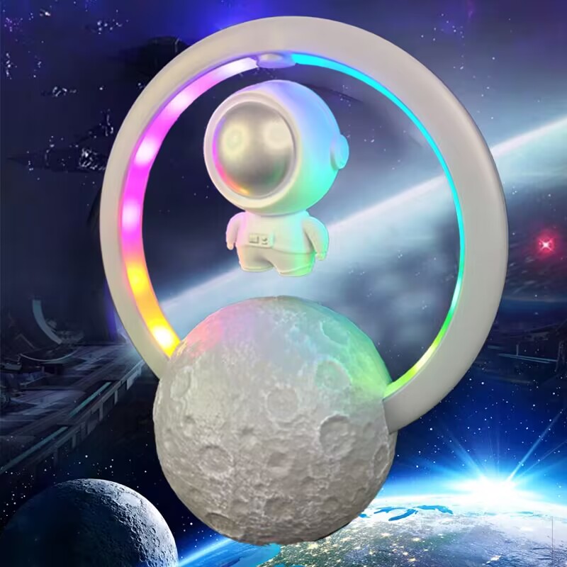 Astronaut Bluetooth speaker 1