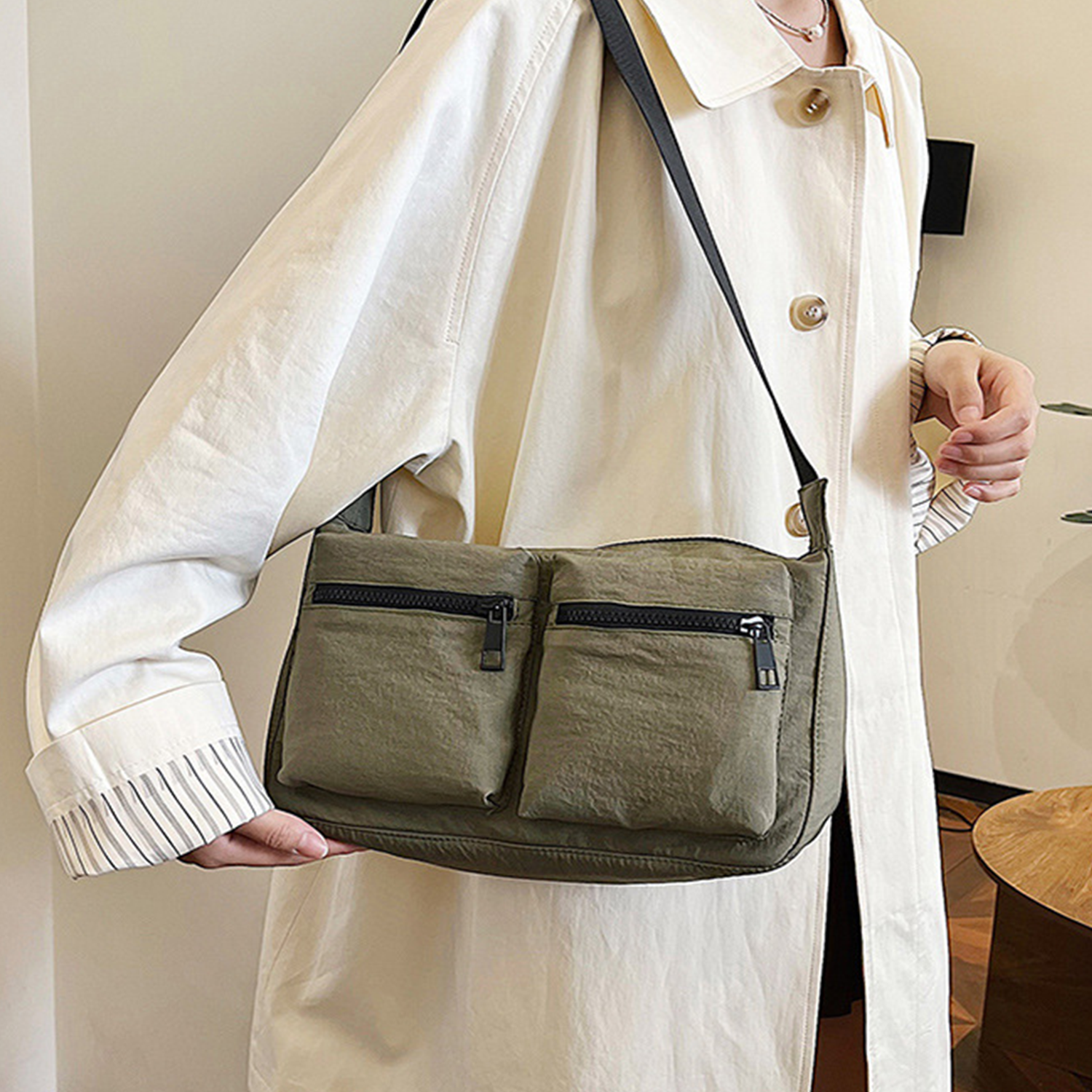 Crossbody 4