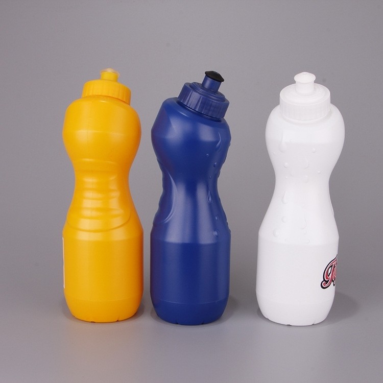 Novelty Design Wry-necked Plastic Sport Bottle 2