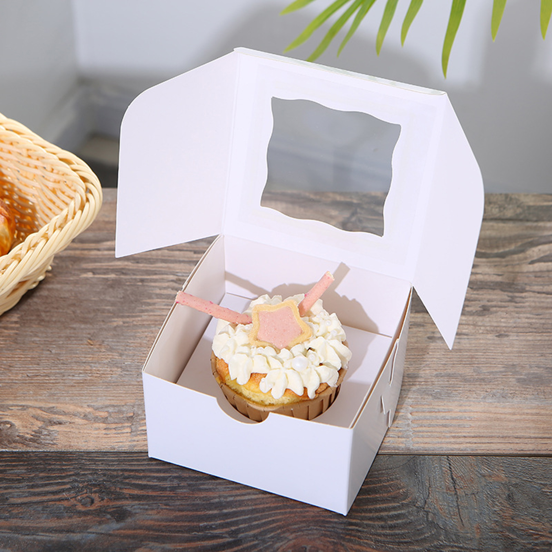 Window Cake Box 3