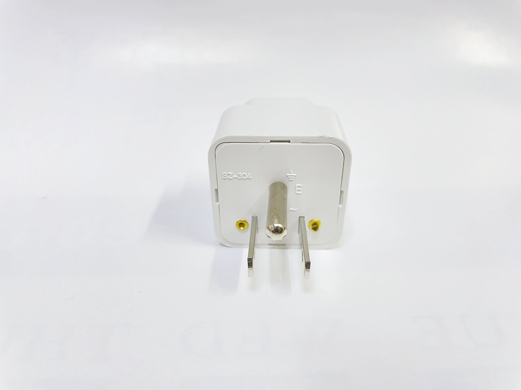 Universal Adapter &Europe to US Plug Travel Adapters 5