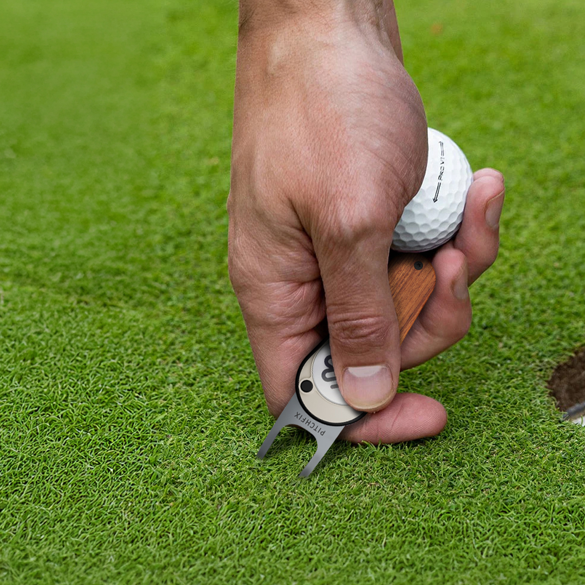 Pitchfix Woodie Golf Divot Tool 10