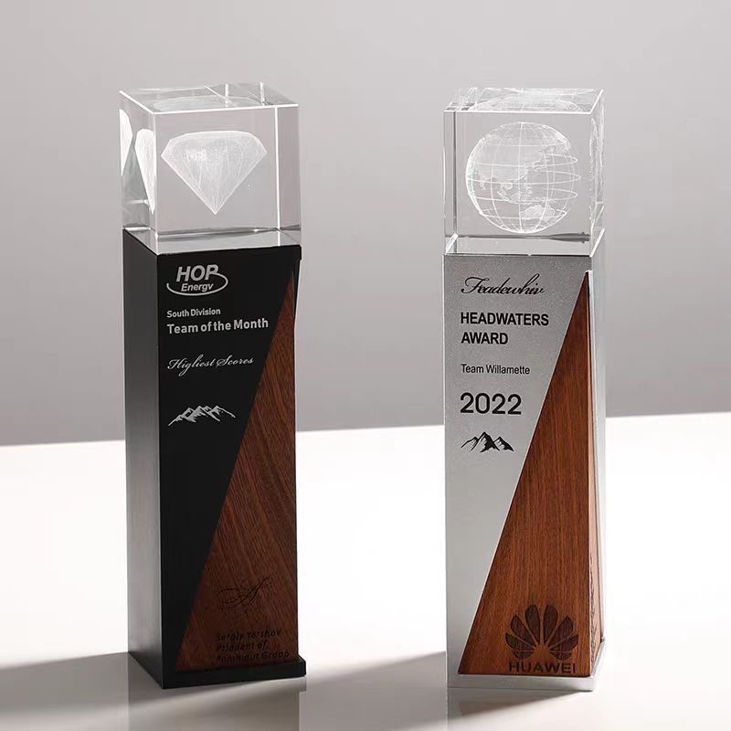 Crystal Trophy Award 2