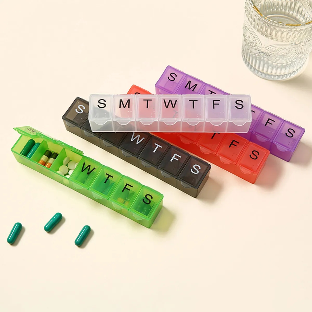 Weekly 7-Day Pill Organizer With Snap Lids 7