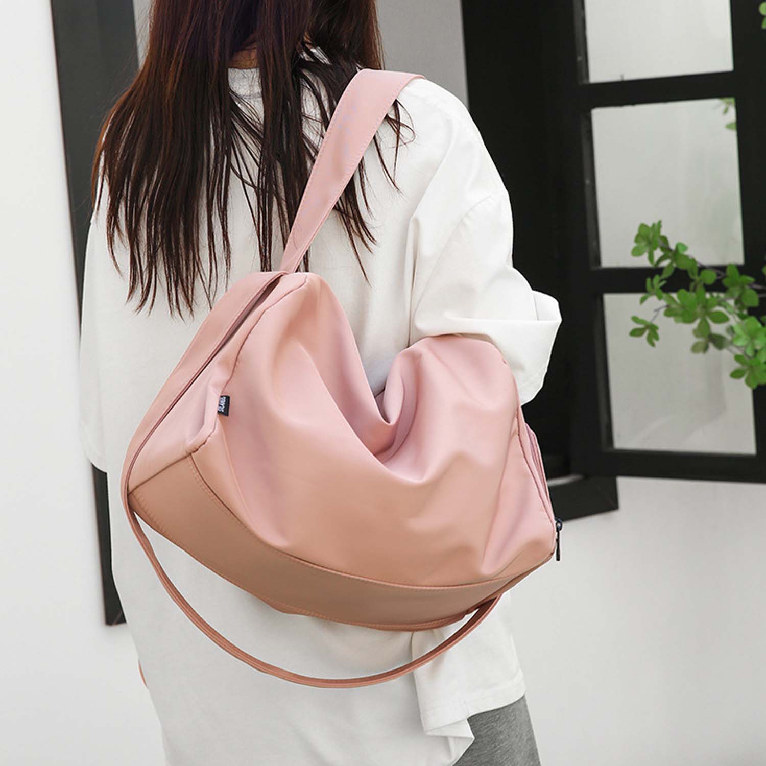 Leisure Travel Large Capacity Shoulder Bag 7