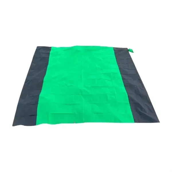 Foldable Sand-Resistant Waterproof Portable Beach Mat 9