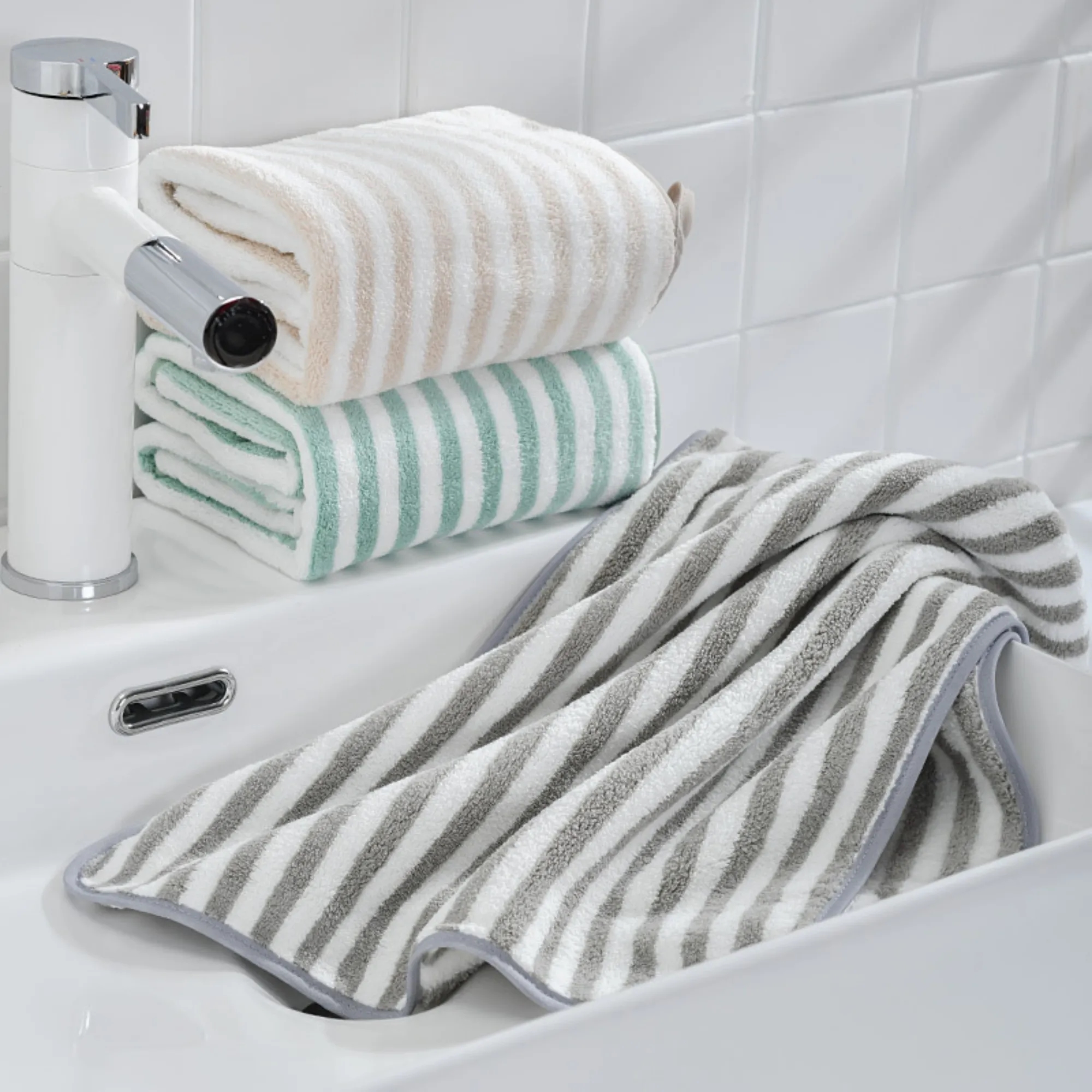 Soft Striped Coral Fleece Towel Ultra Absorbent 7