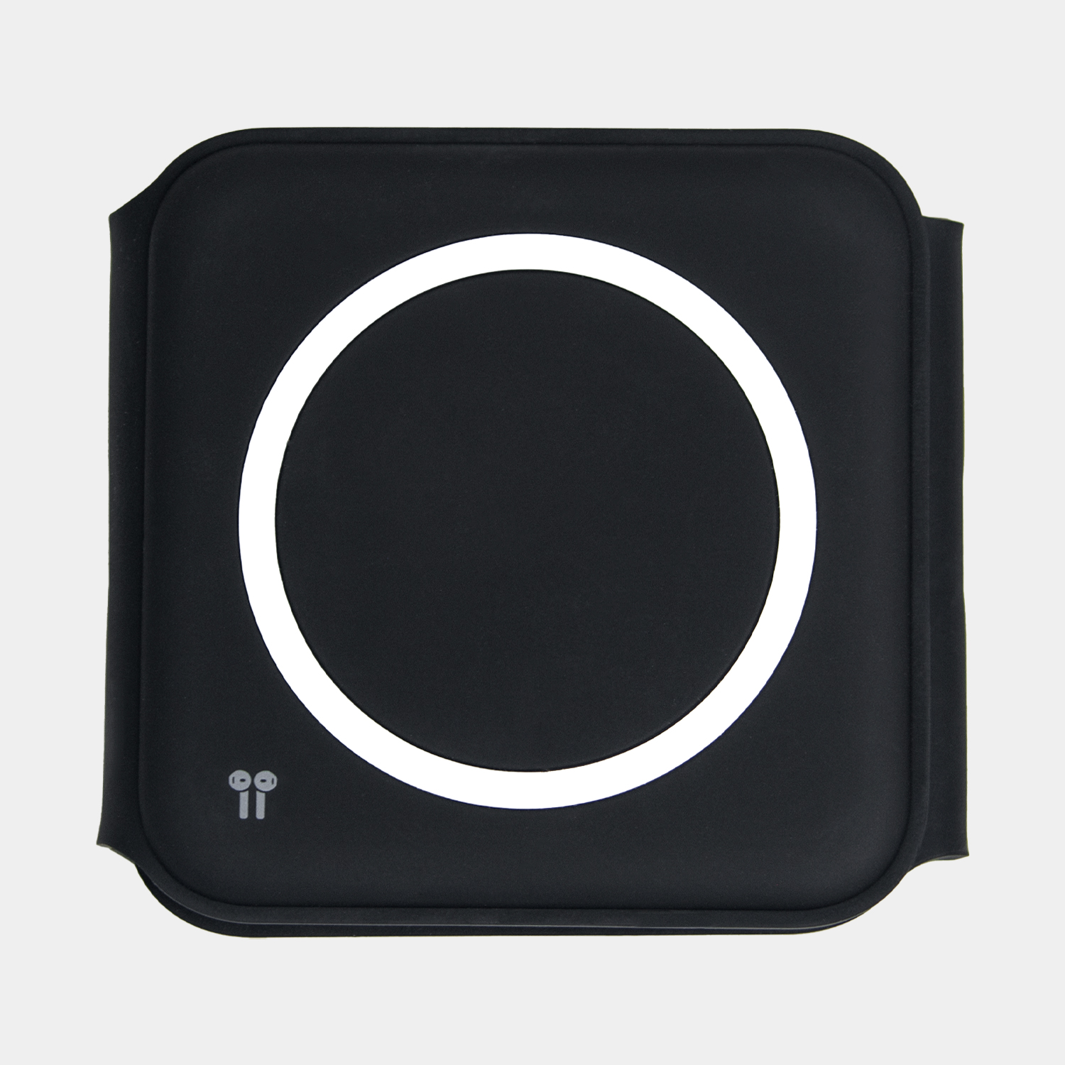 Trio Qi - Compact 3-in-1 Travel Charger - Black 2