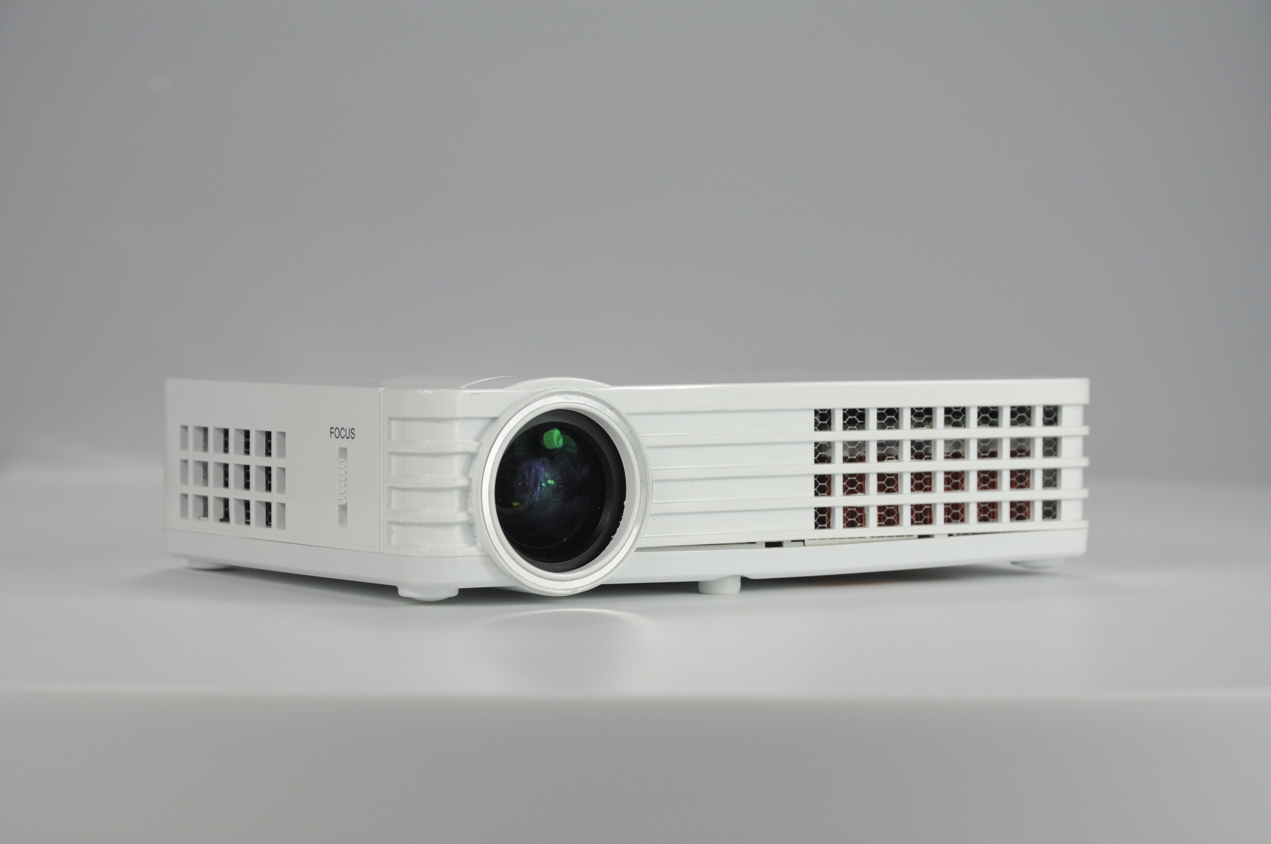 DLP HD Home theatre Projectors