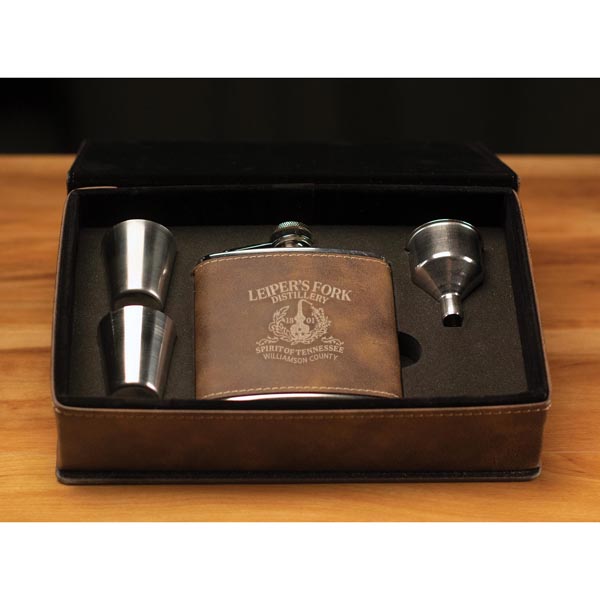 Leatherette Flask Set 14