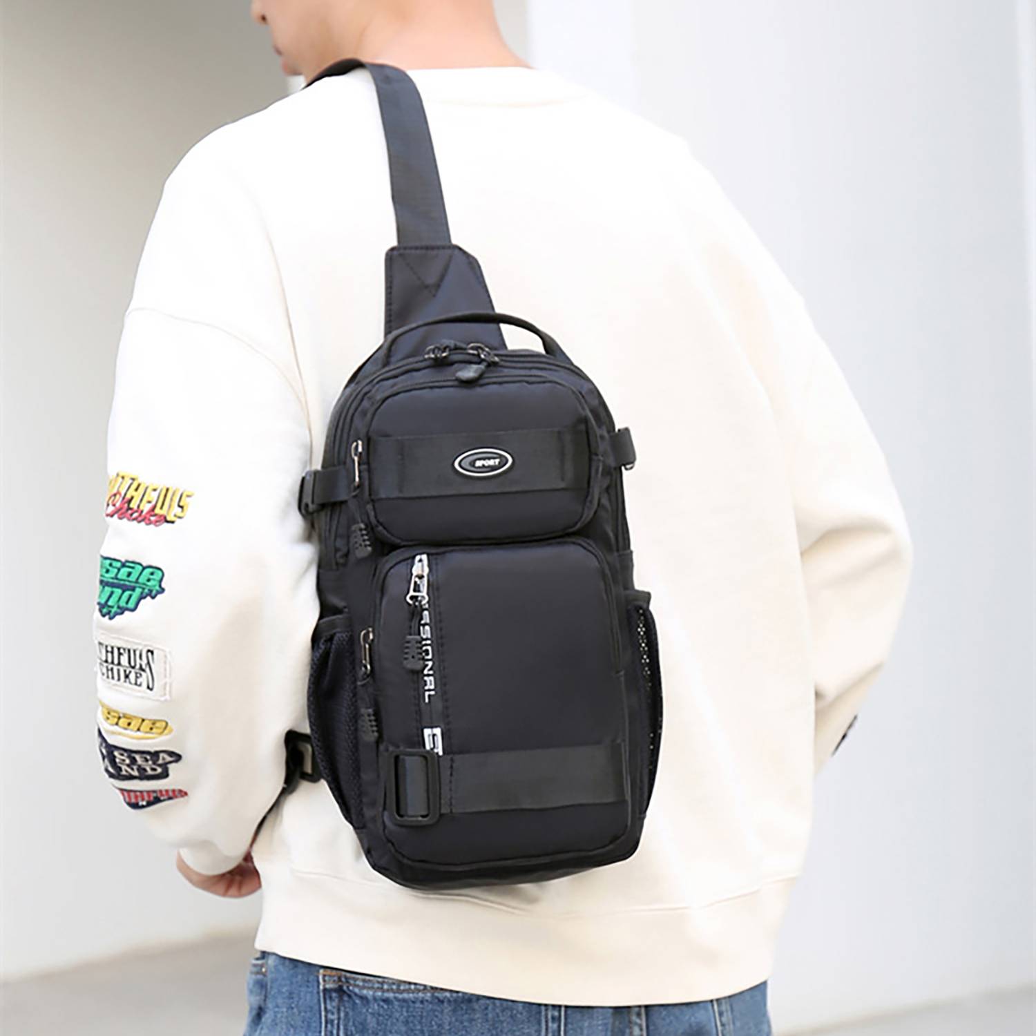Multi-Pocket Men'S Waterproof Chest Bag 1