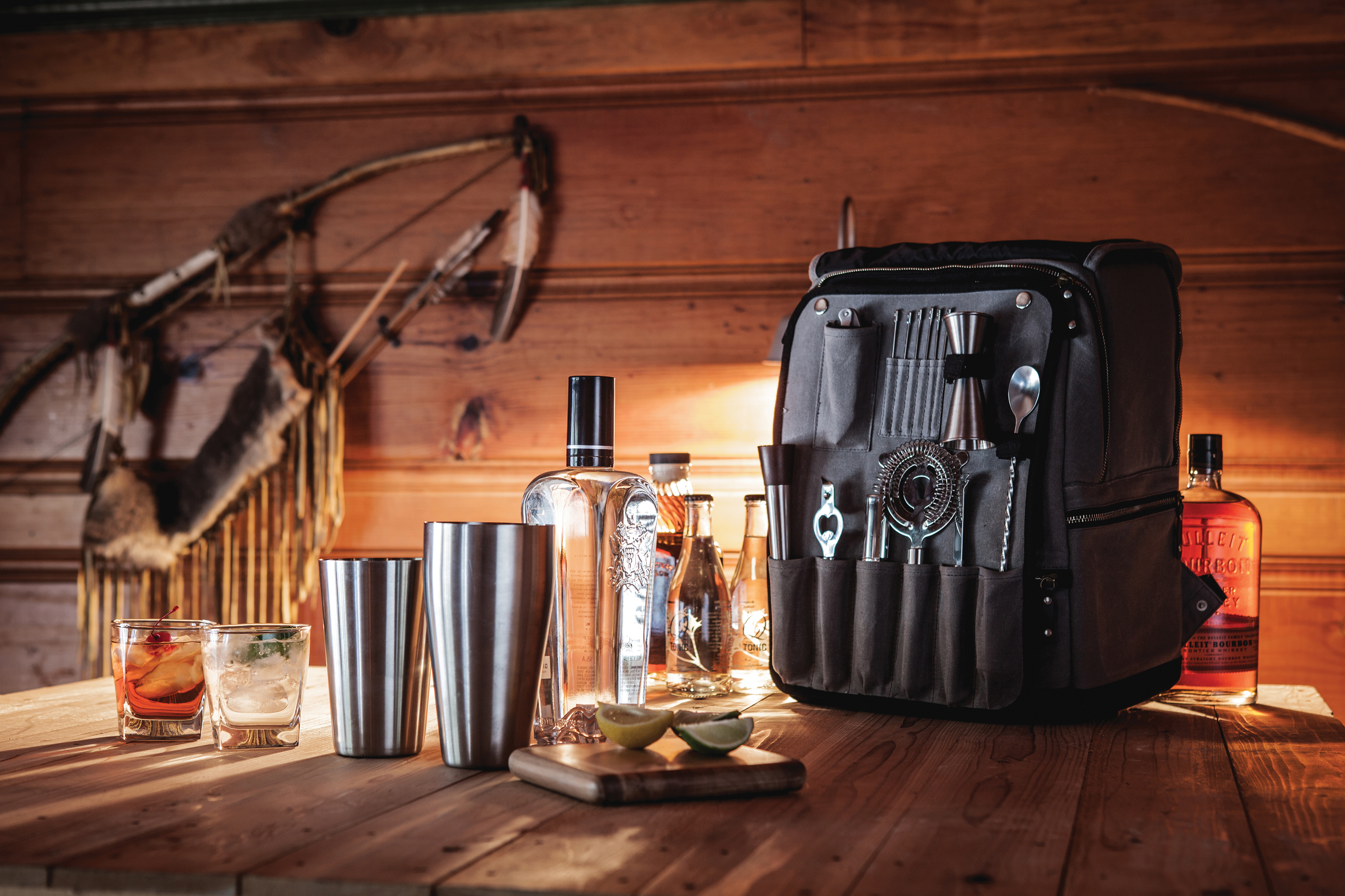 Bar-Backpack Portable Cocktail Set 4