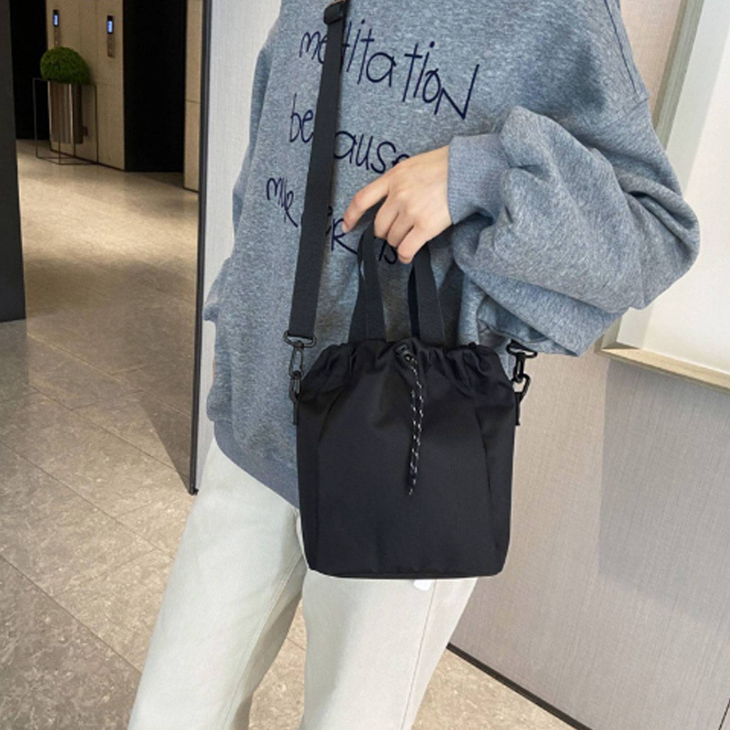 Drawstring Messenger Bag 4