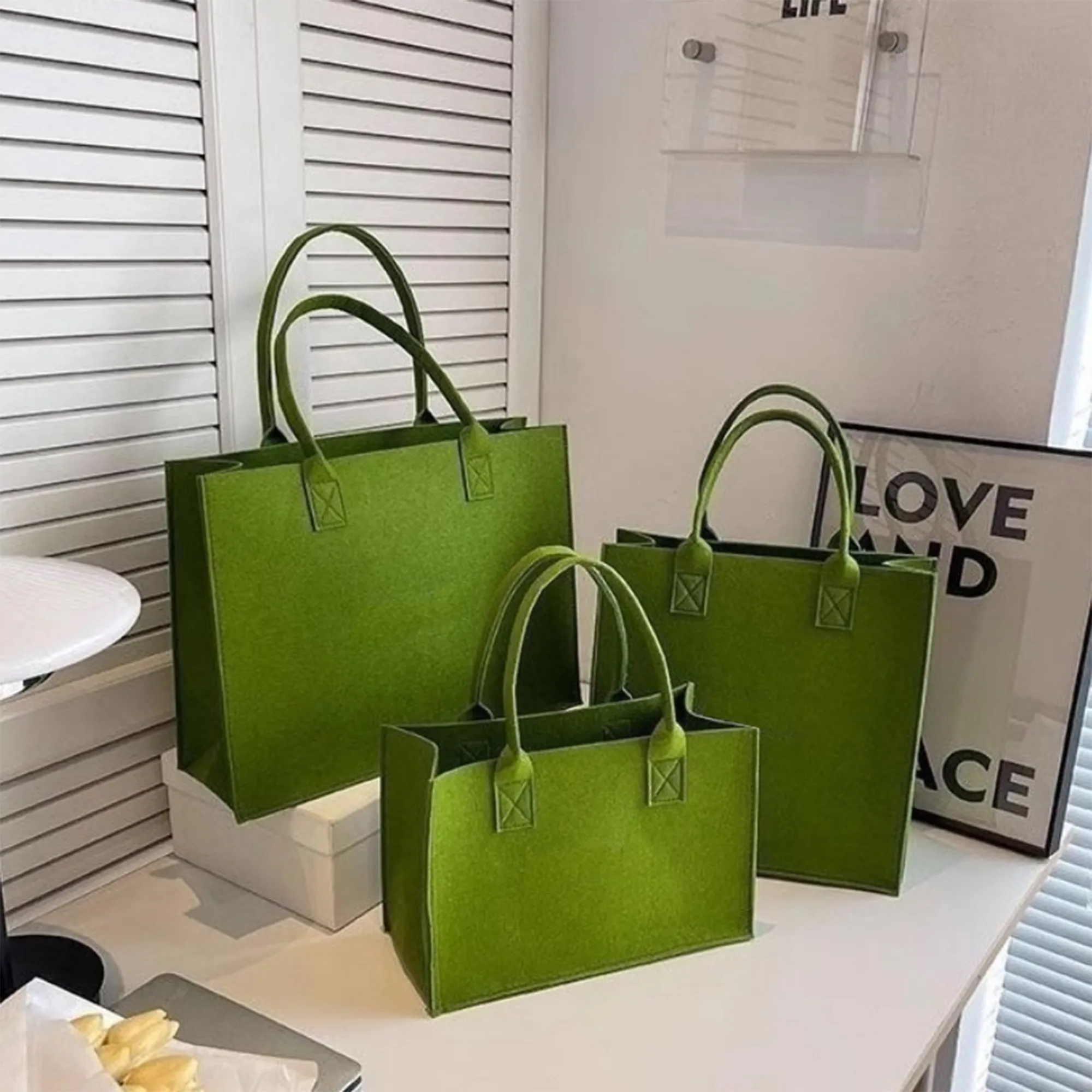 Large Capacity Felt Tote Bag 10