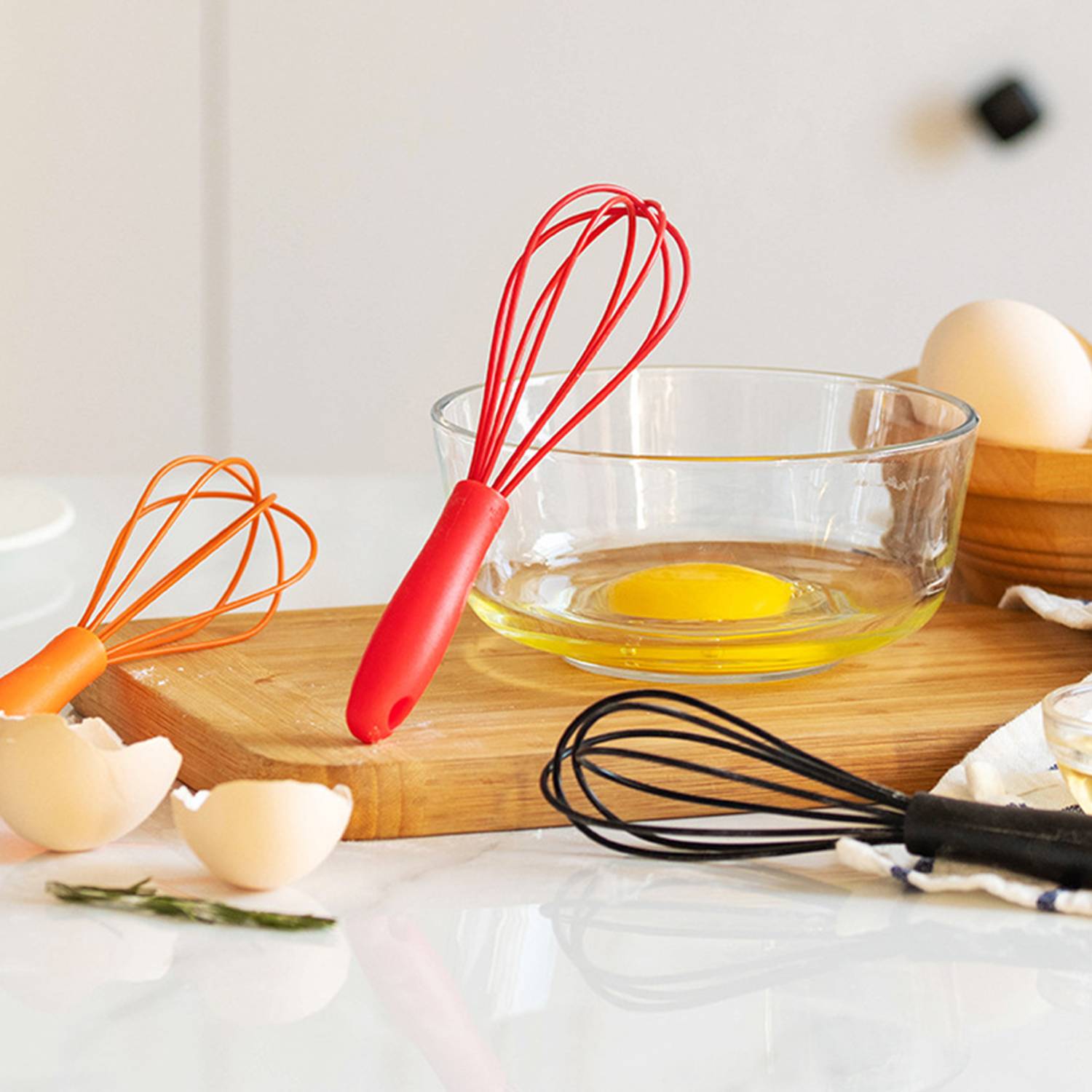 Kitchen baking cake silicone egg beater 4