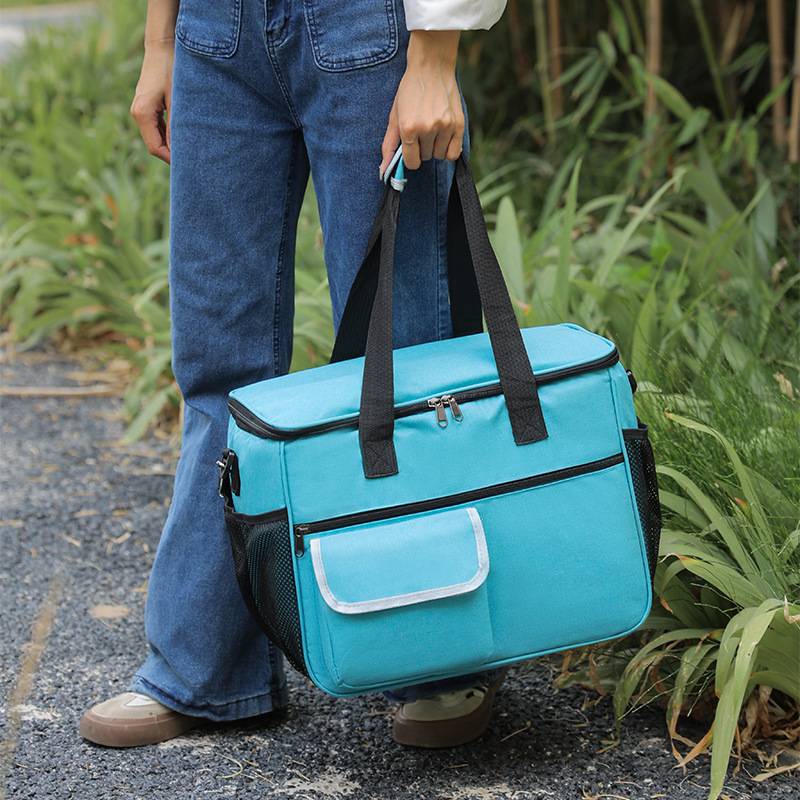 Large Capacity Pet Travel Cat Food Bag 4