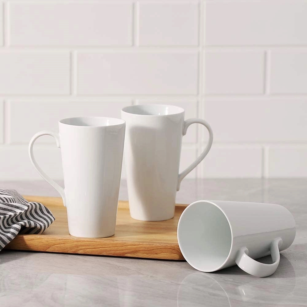 Funnel V ceramic cup 2