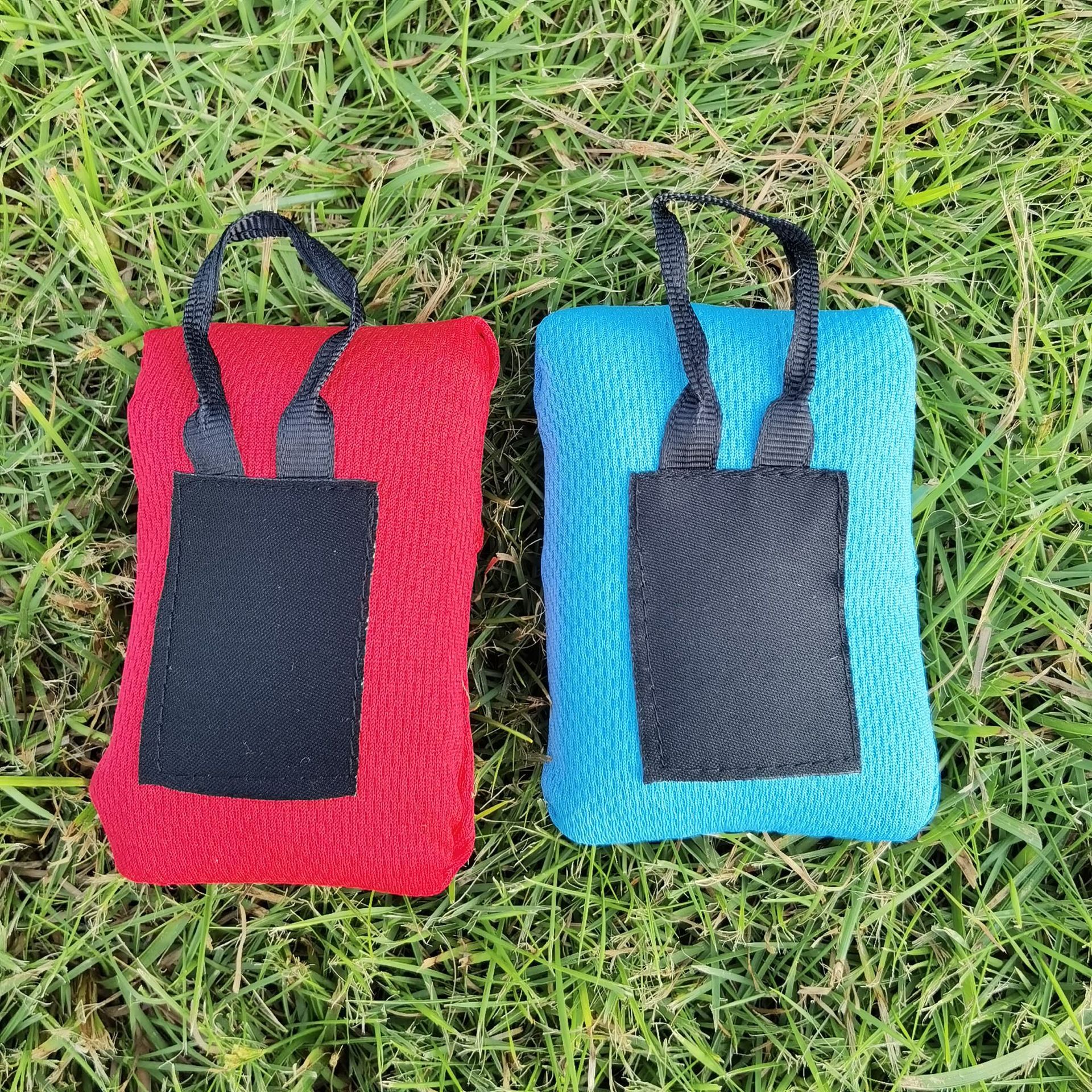 Waterproof Foldable Easy To Store Lightweight Picnic Mat 3