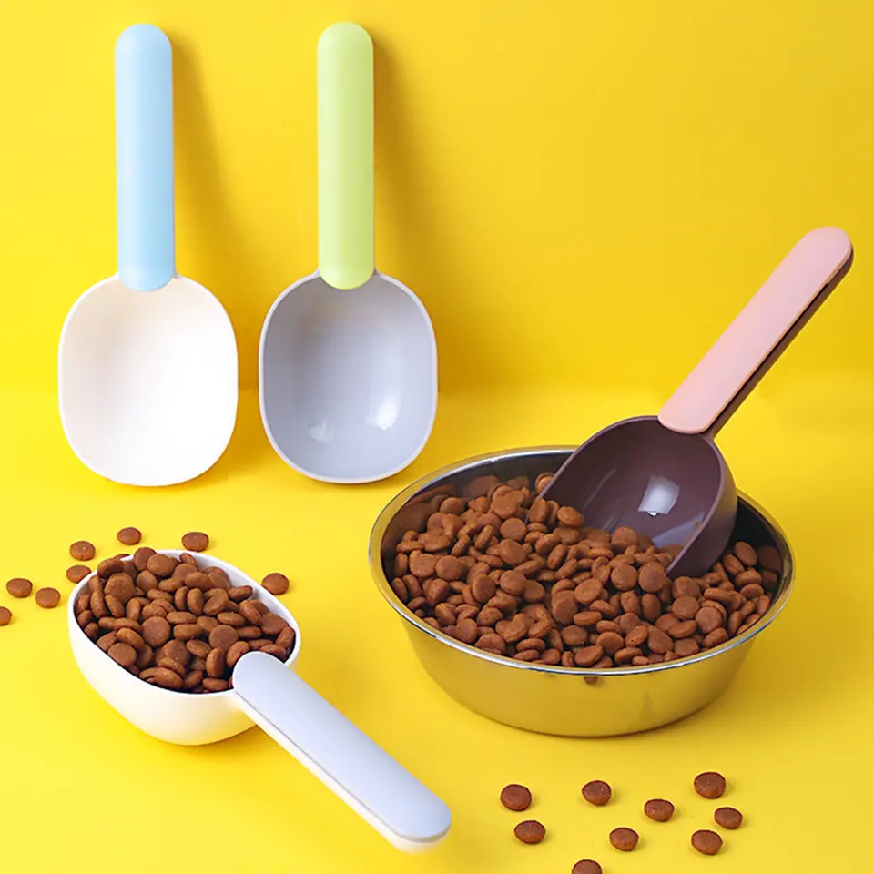 Feeding Spoon with Sealing Bag Clip 2