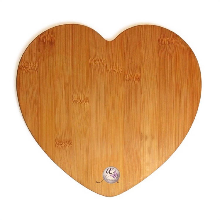 BistroTek Heart Shaped Cutting Board 4