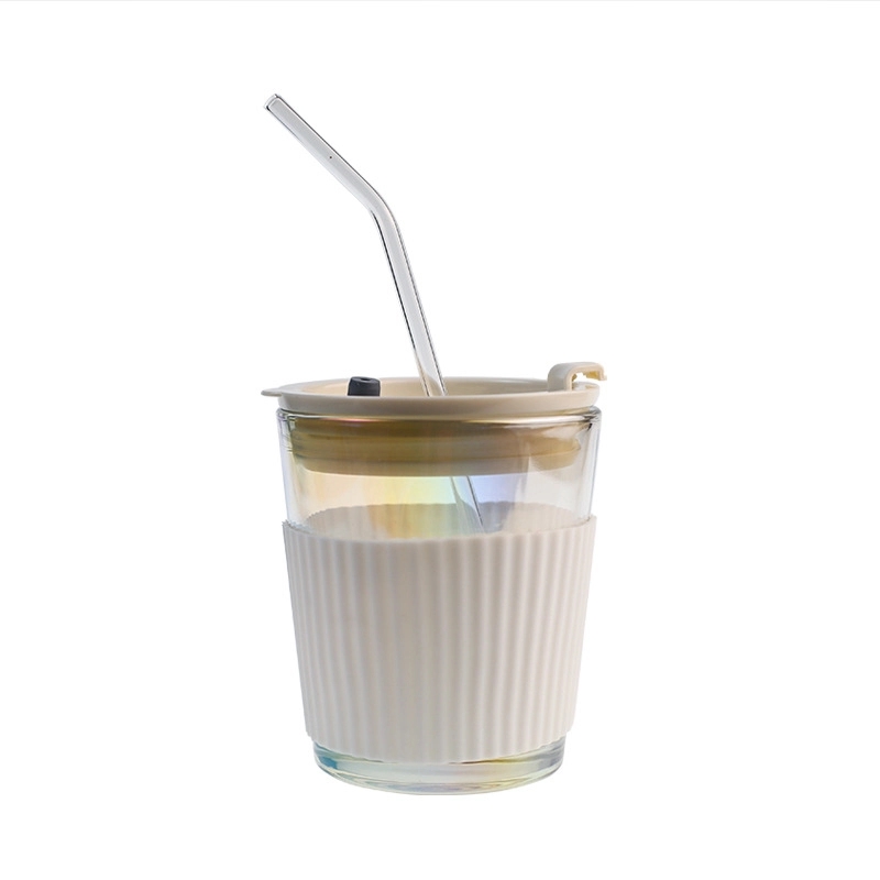 Glass Tumblers with Lids and Straws 8