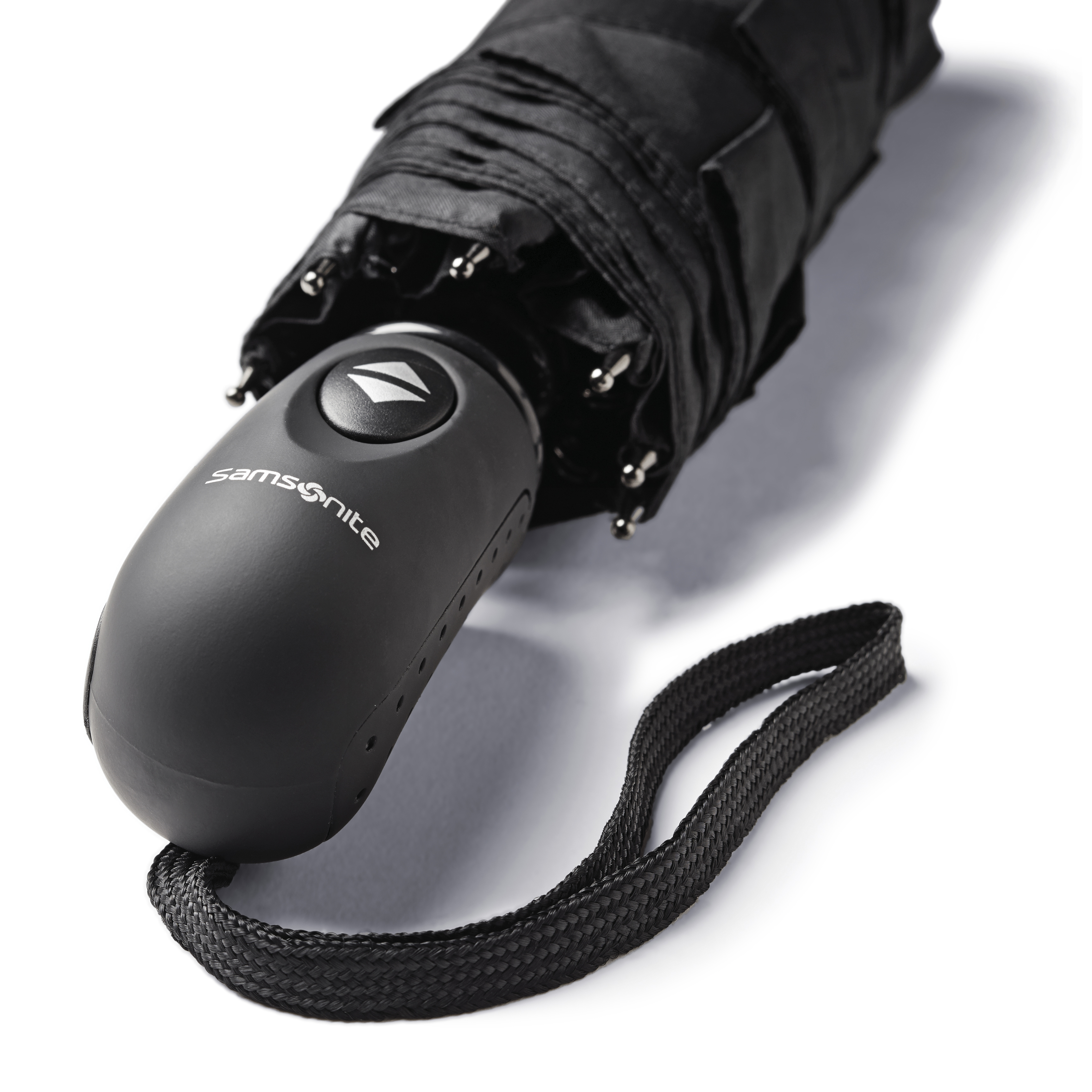 Samsonite Windguard Auto Open/Close Umbrella 7