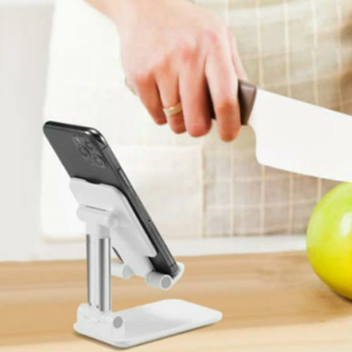Adjustable Foldable Phone Stand 2