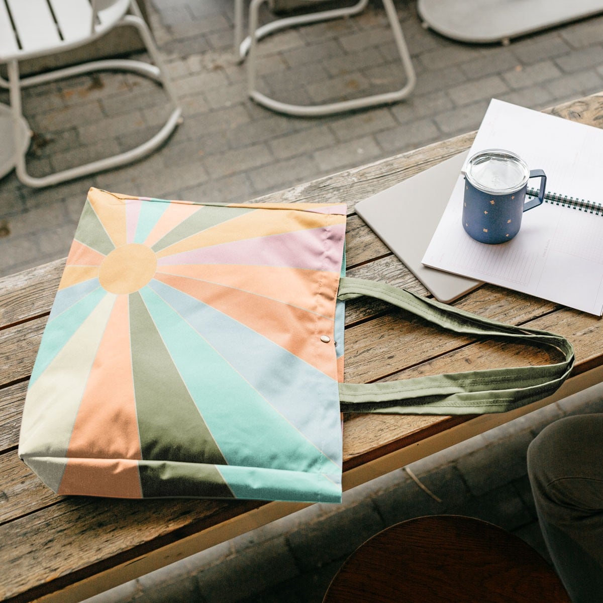 OPEN LAPTOP TOTE - 4CP POLY