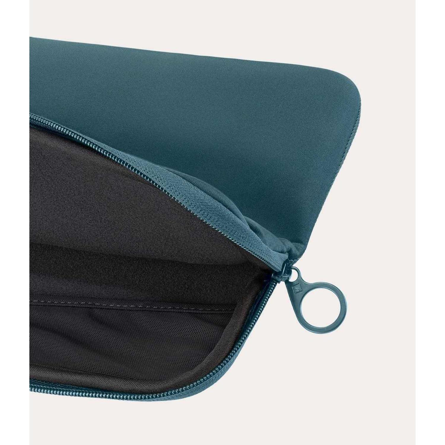 TUCANO® - Italy Recycled Anti-Slip Business 14" Laptop Sleeve 9